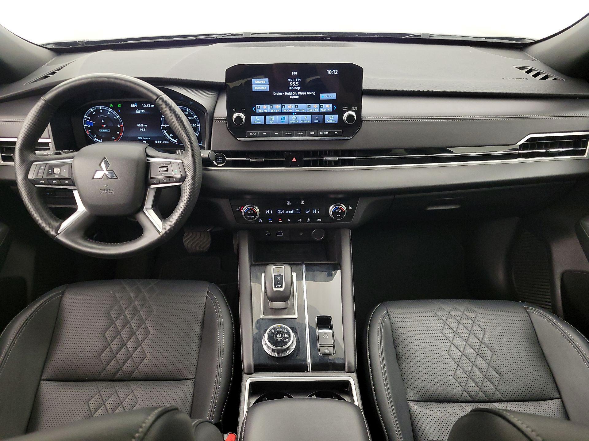 Thumbnail: 2024 Mitsubishi Outlander - 9