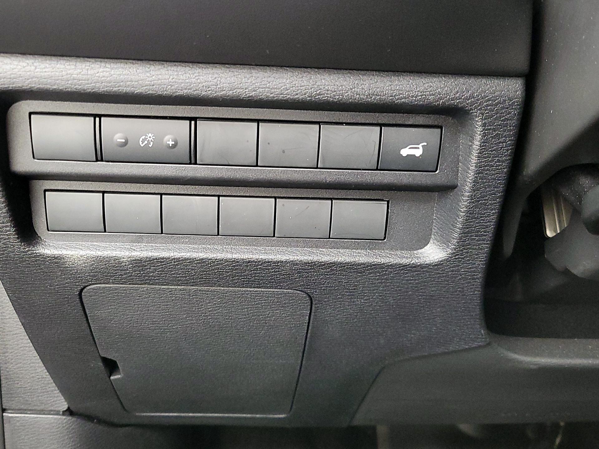 Thumbnail: 2024 Mitsubishi Outlander - 13