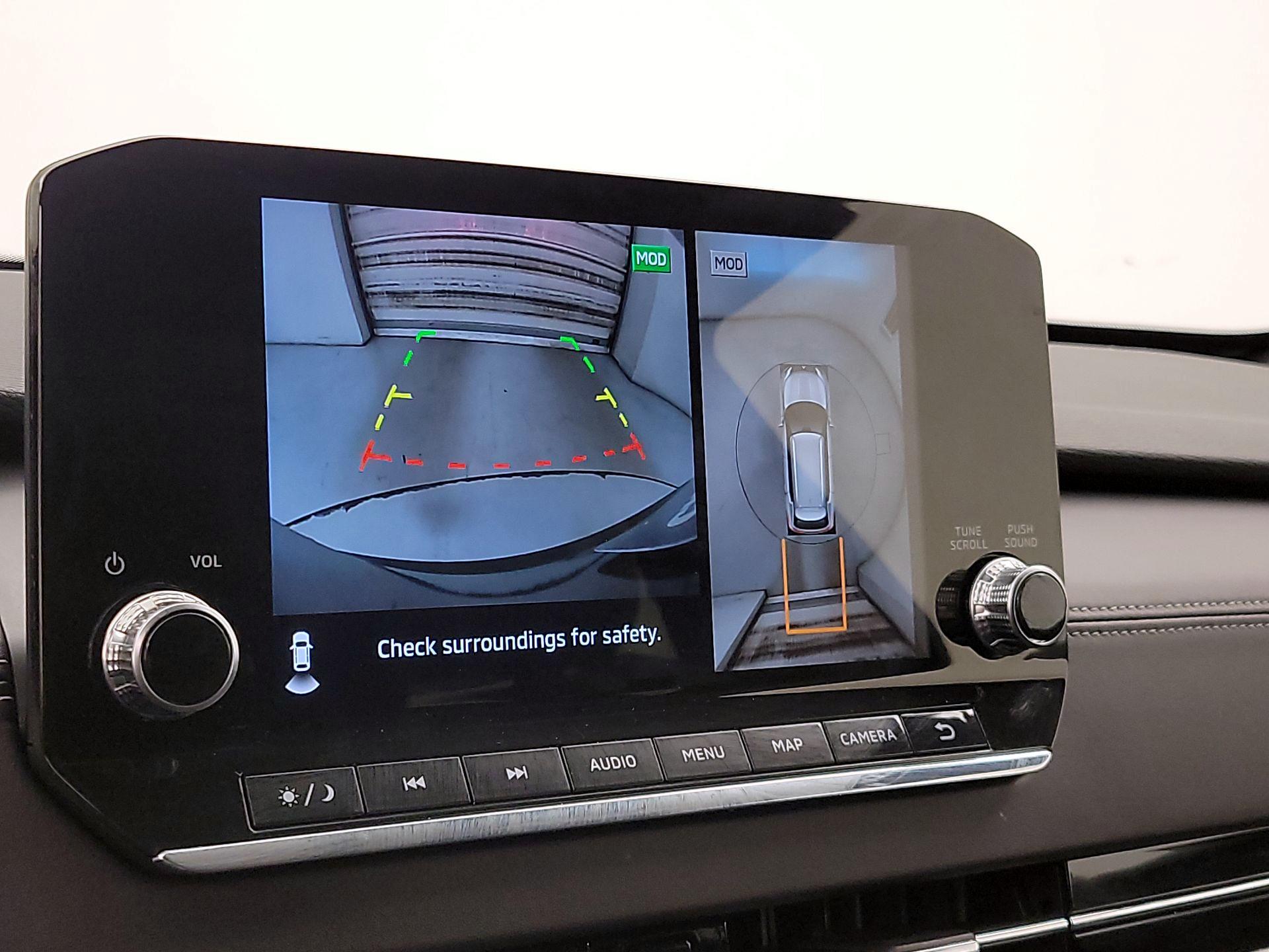 Thumbnail: 2024 Mitsubishi Outlander - 15