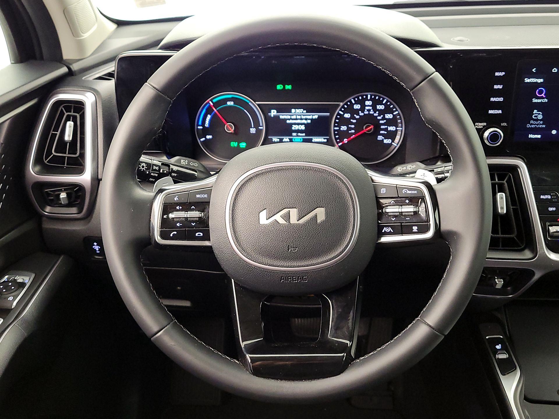 Thumbnail: 2023 Kia Sorento - 10