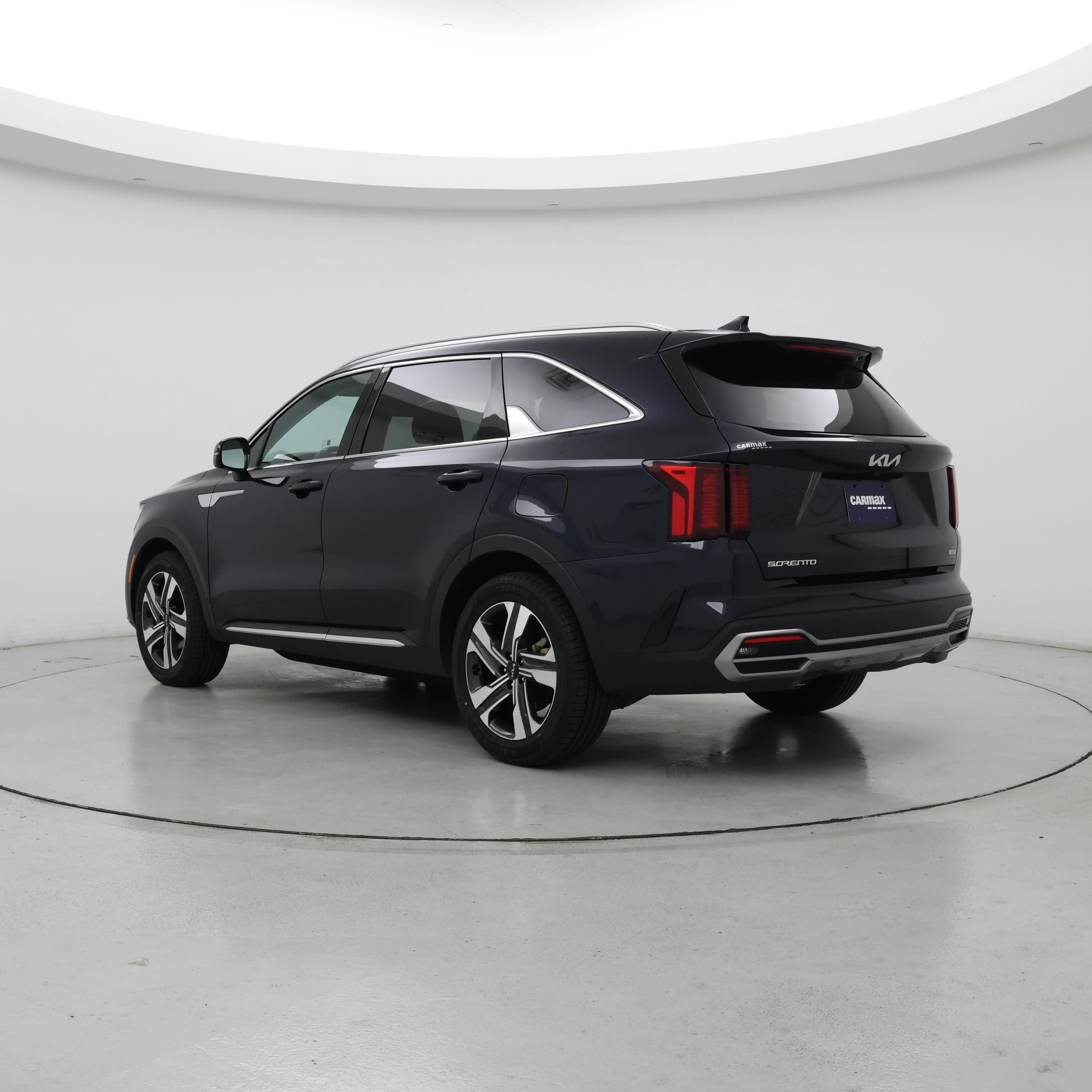 Thumbnail: 2023 Kia Sorento - 2