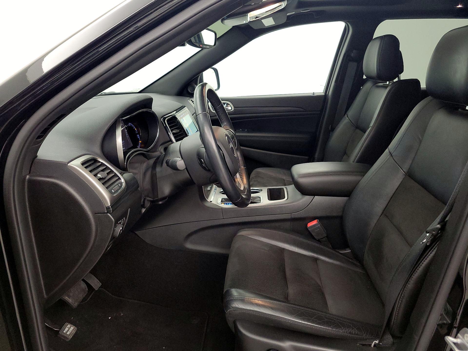 Thumbnail: 2020 Jeep Grand Cherokee - 11