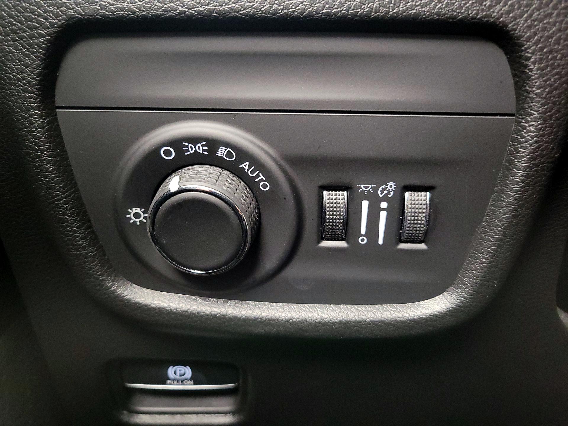 Thumbnail: 2022 Jeep Grand Cherokee - 13