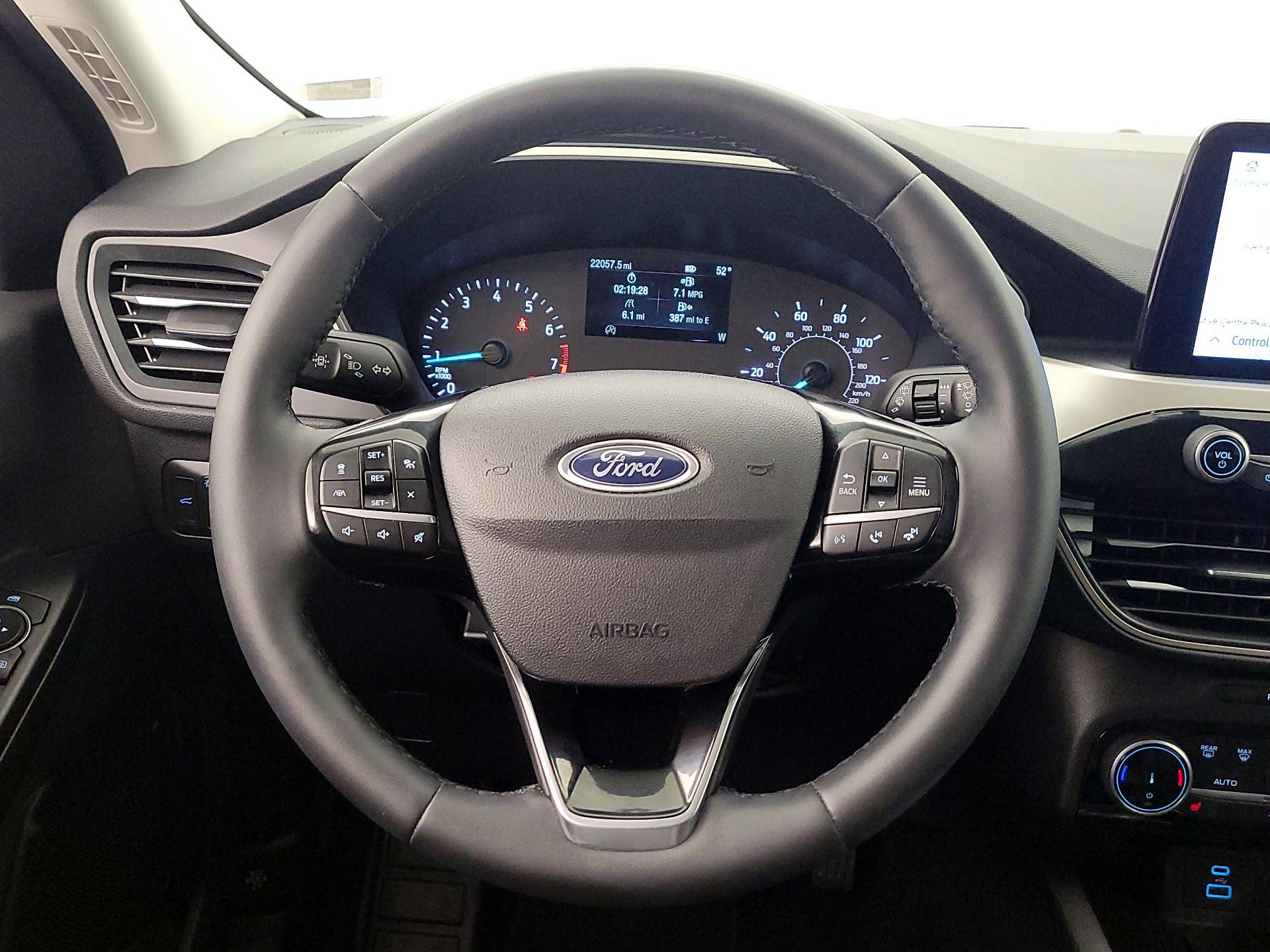 Thumbnail: 2022 Ford Escape - 10