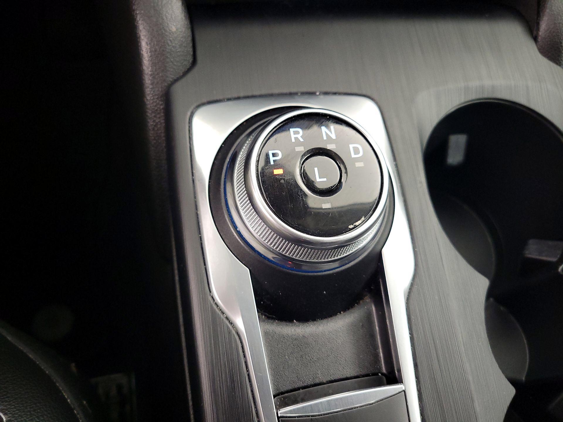 Thumbnail: 2022 Ford Escape - 18