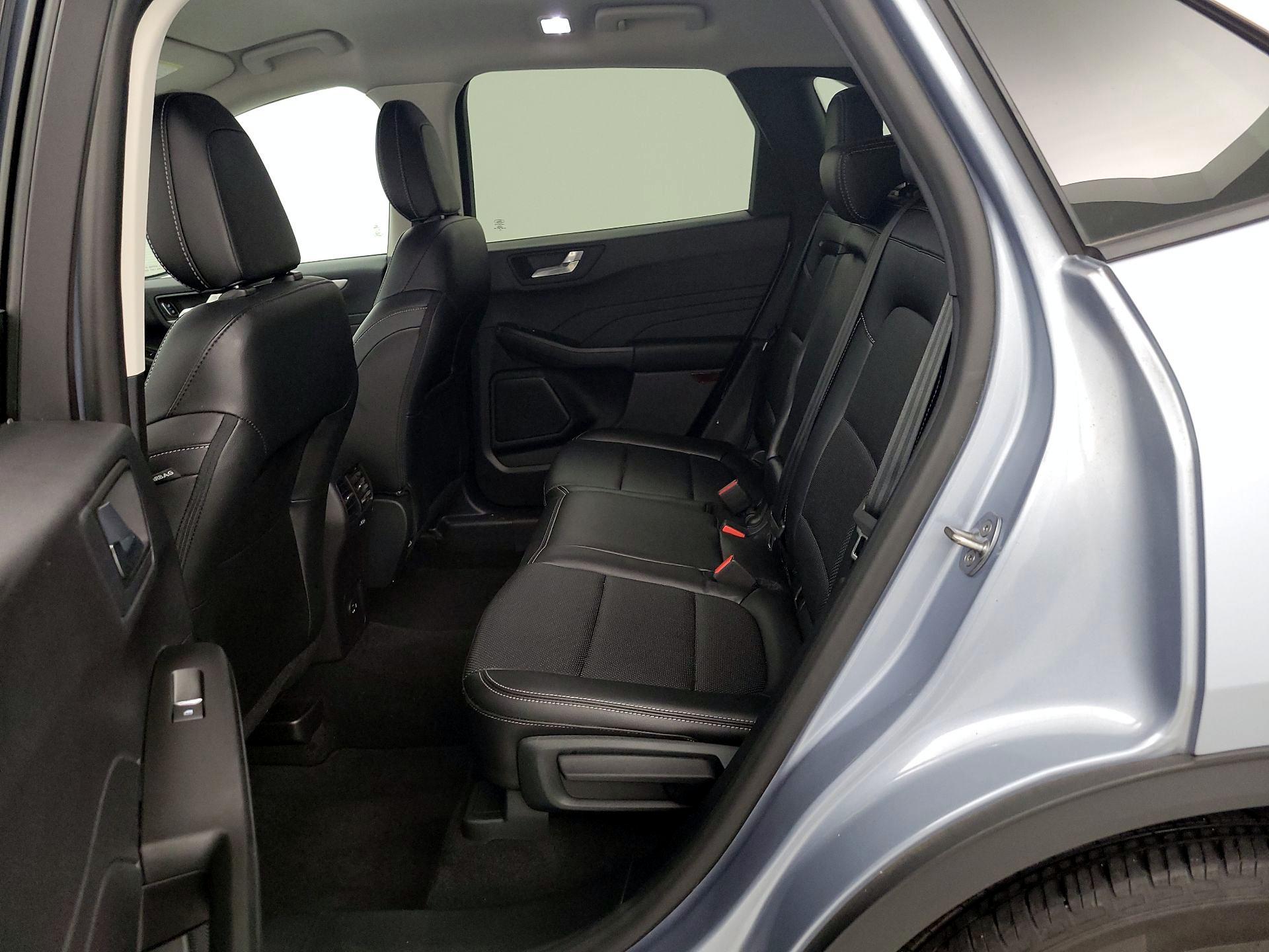 Thumbnail: 2022 Ford Escape - 20