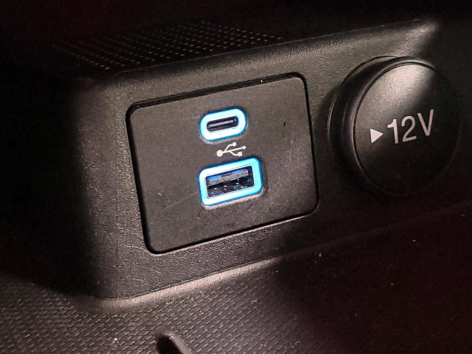 Thumbnail: 2022 Ford Escape - 18