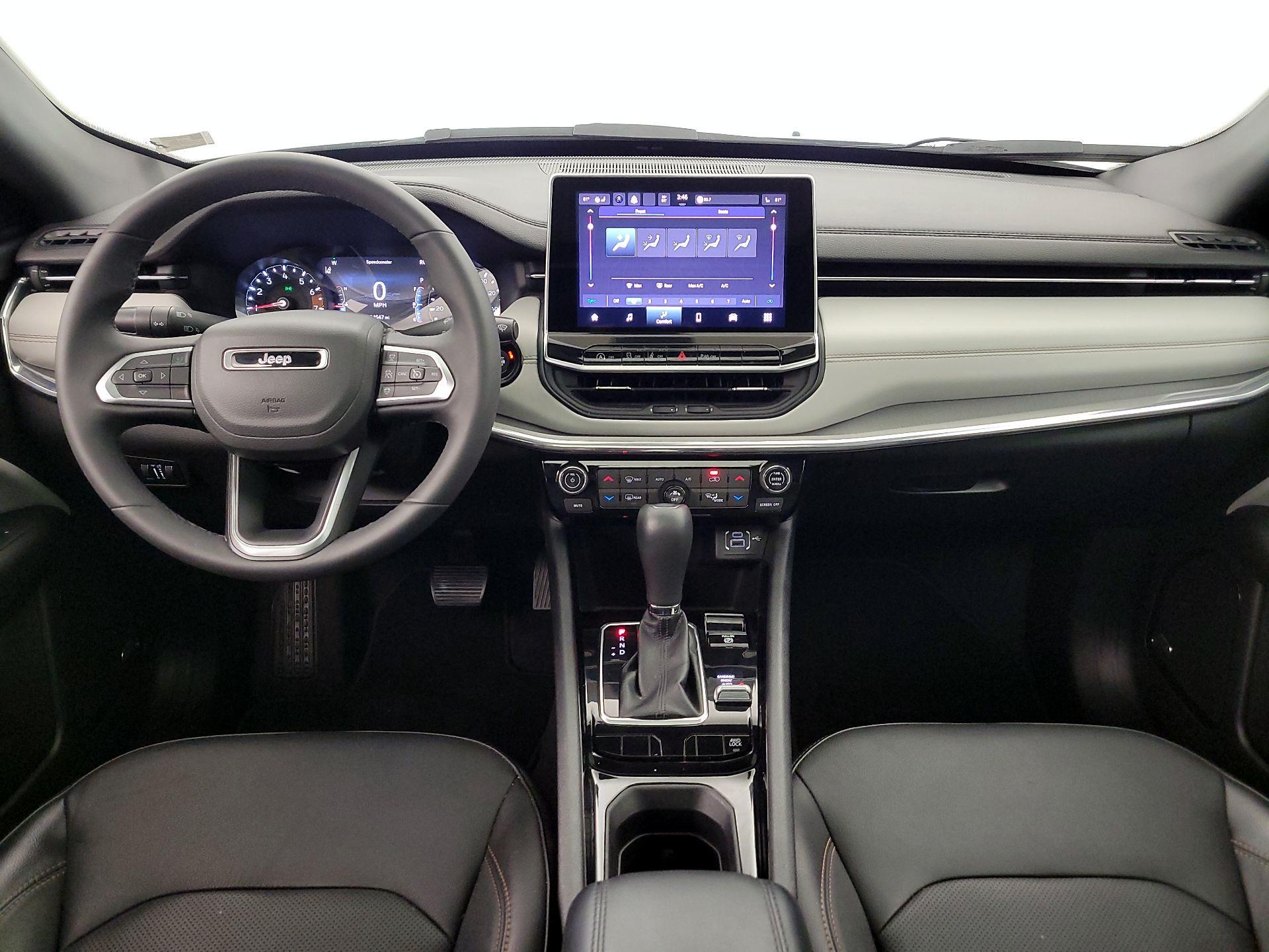 Thumbnail: 2023 Jeep Compass - 9