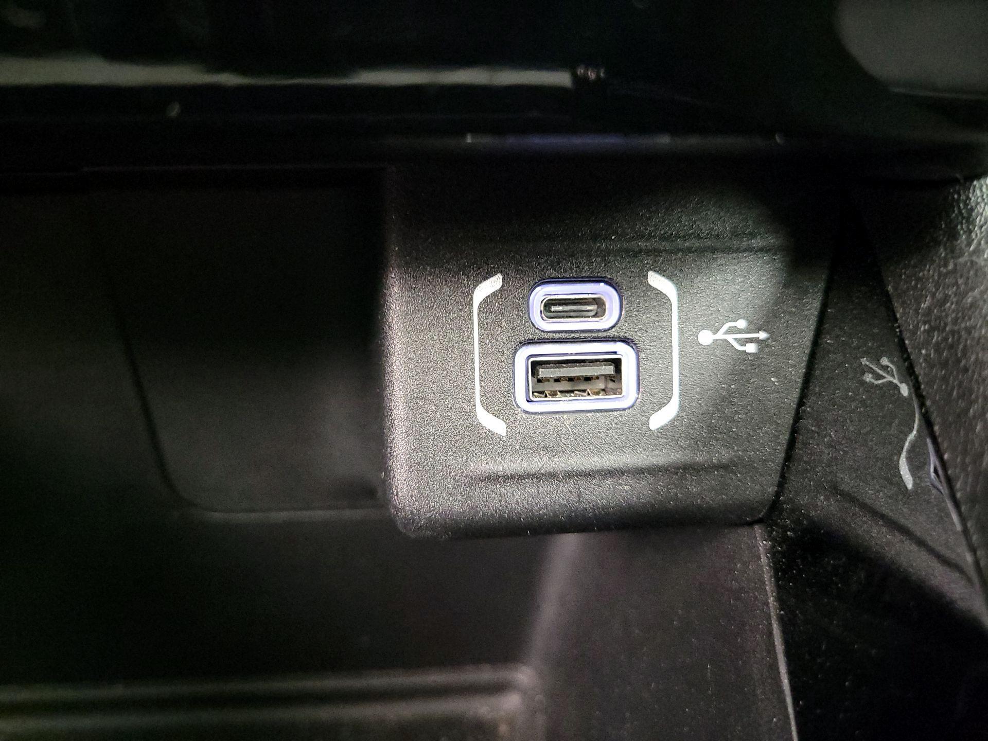 Thumbnail: 2023 Jeep Compass - 18