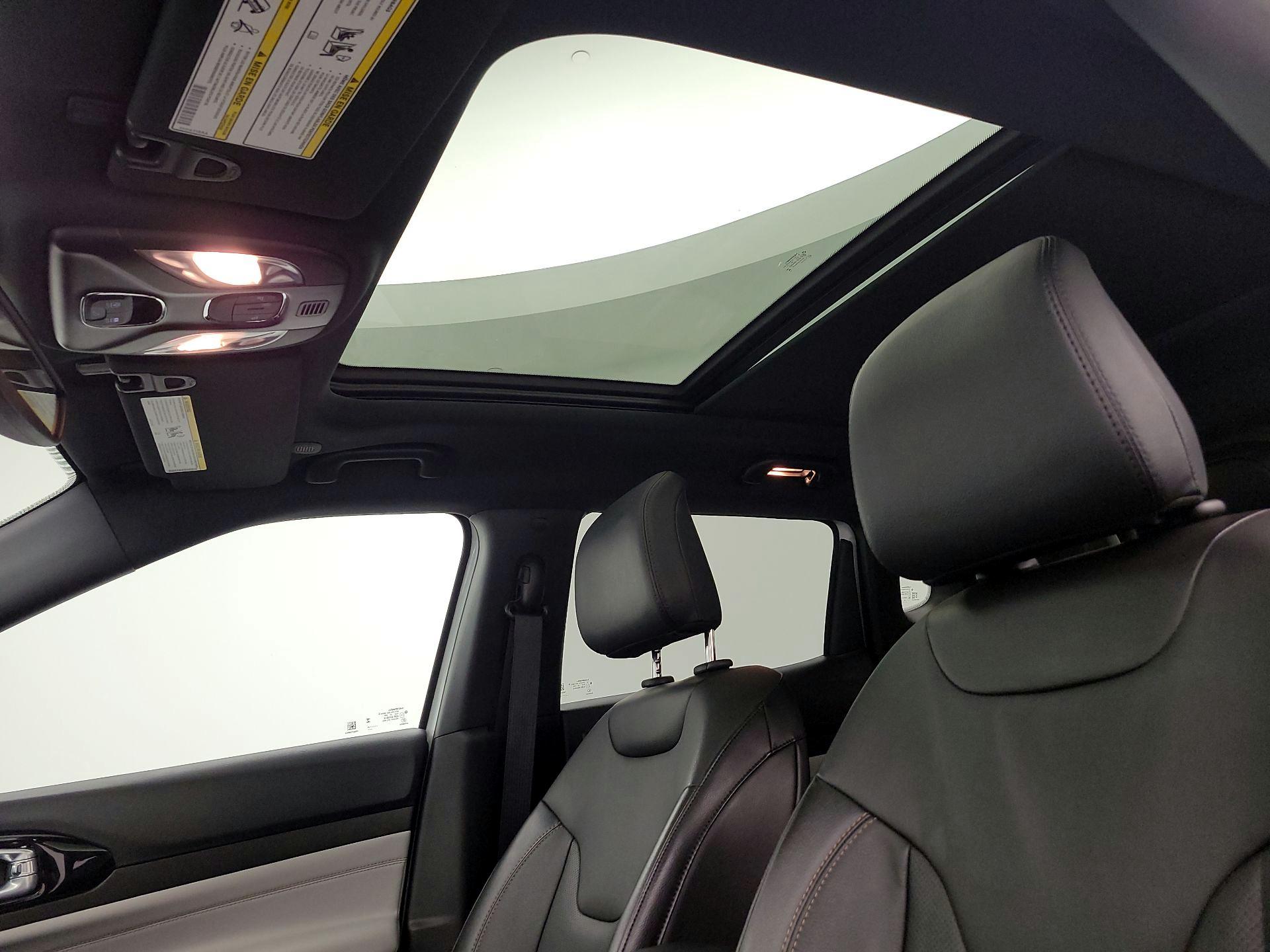 Thumbnail: 2023 Jeep Compass - 19