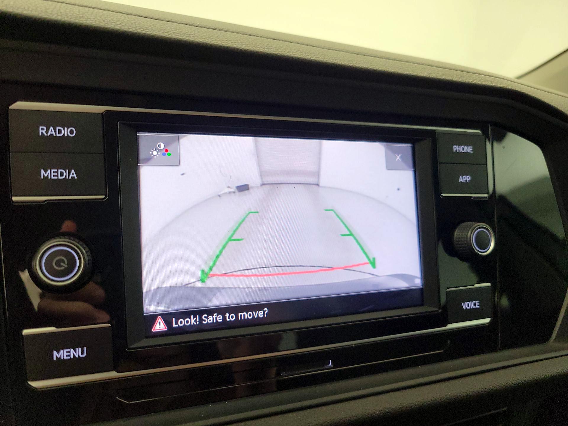 Thumbnail: 2023 Volkswagen Jetta - 14