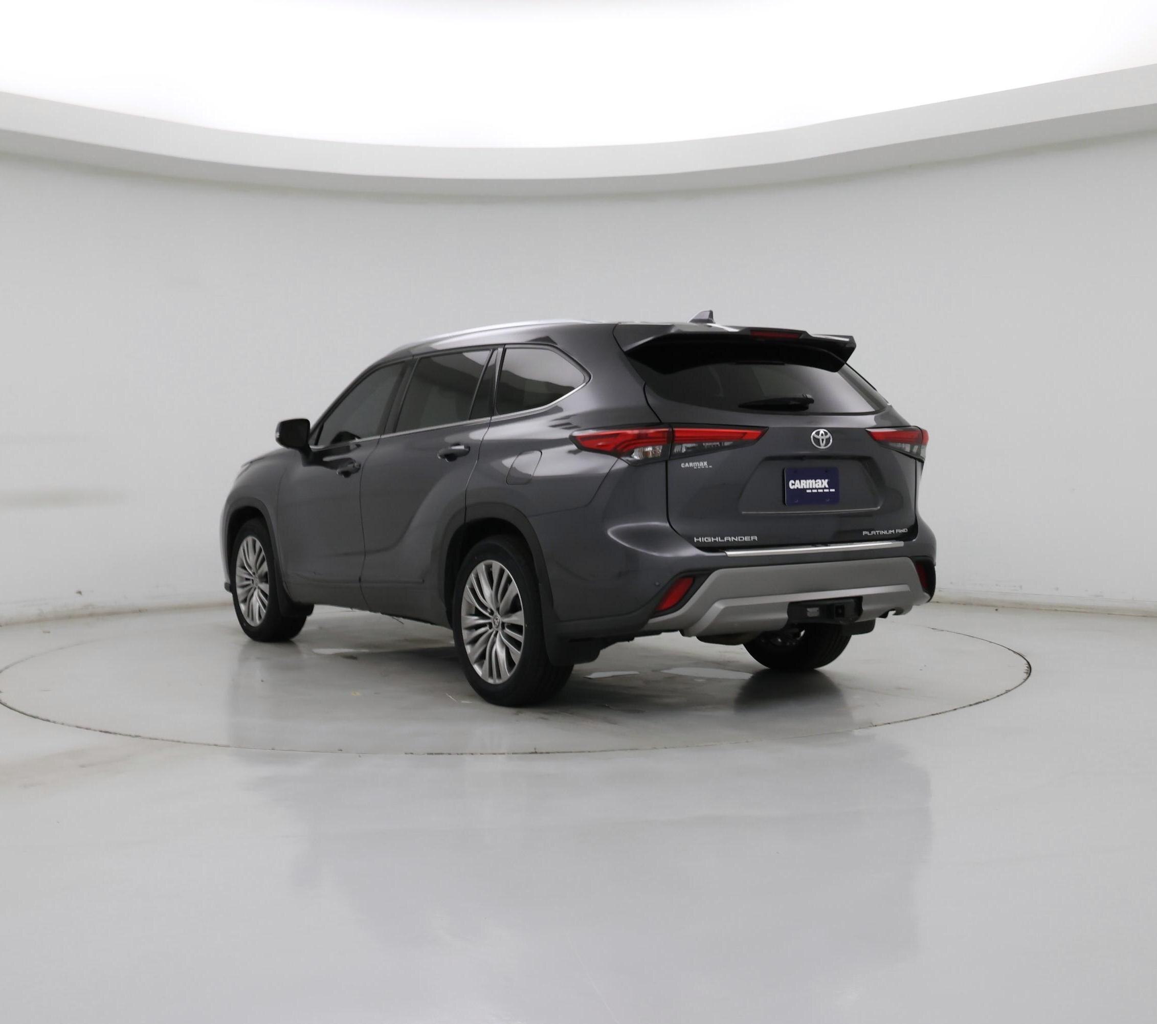 Thumbnail: 2022 Toyota Highlander - 2