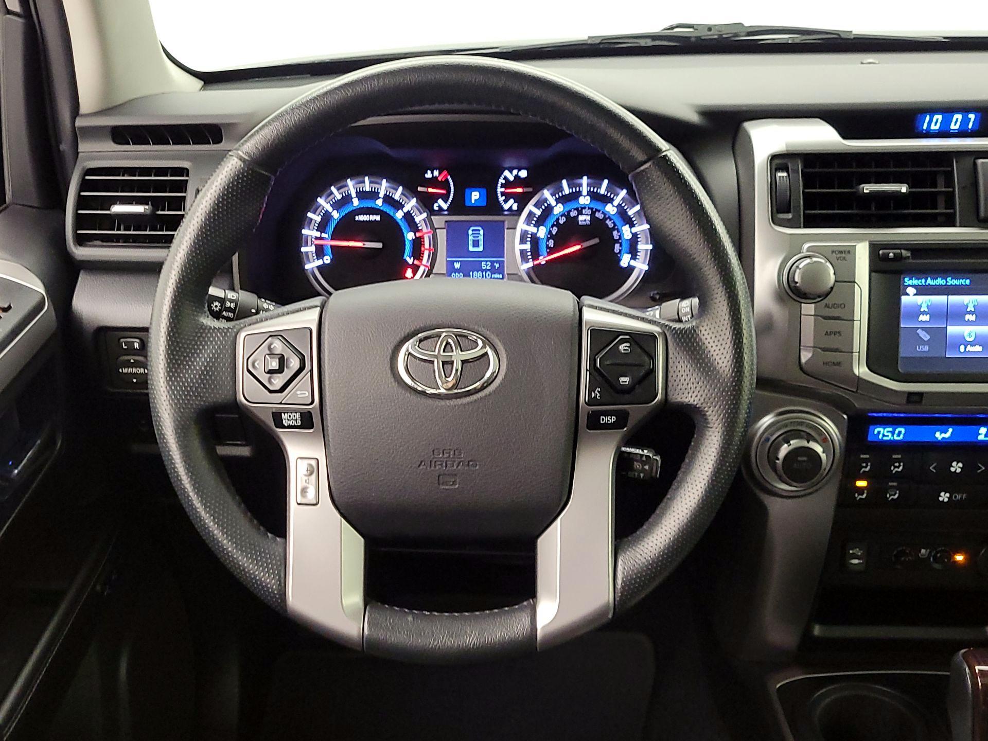 Thumbnail: 2014 Toyota 4Runner - 10