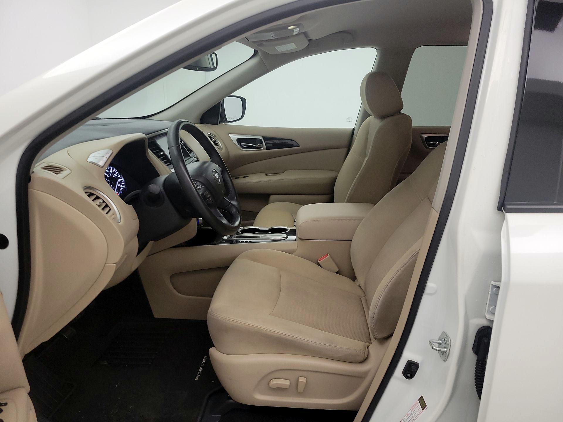 Thumbnail: 2018 Nissan Pathfinder - 11