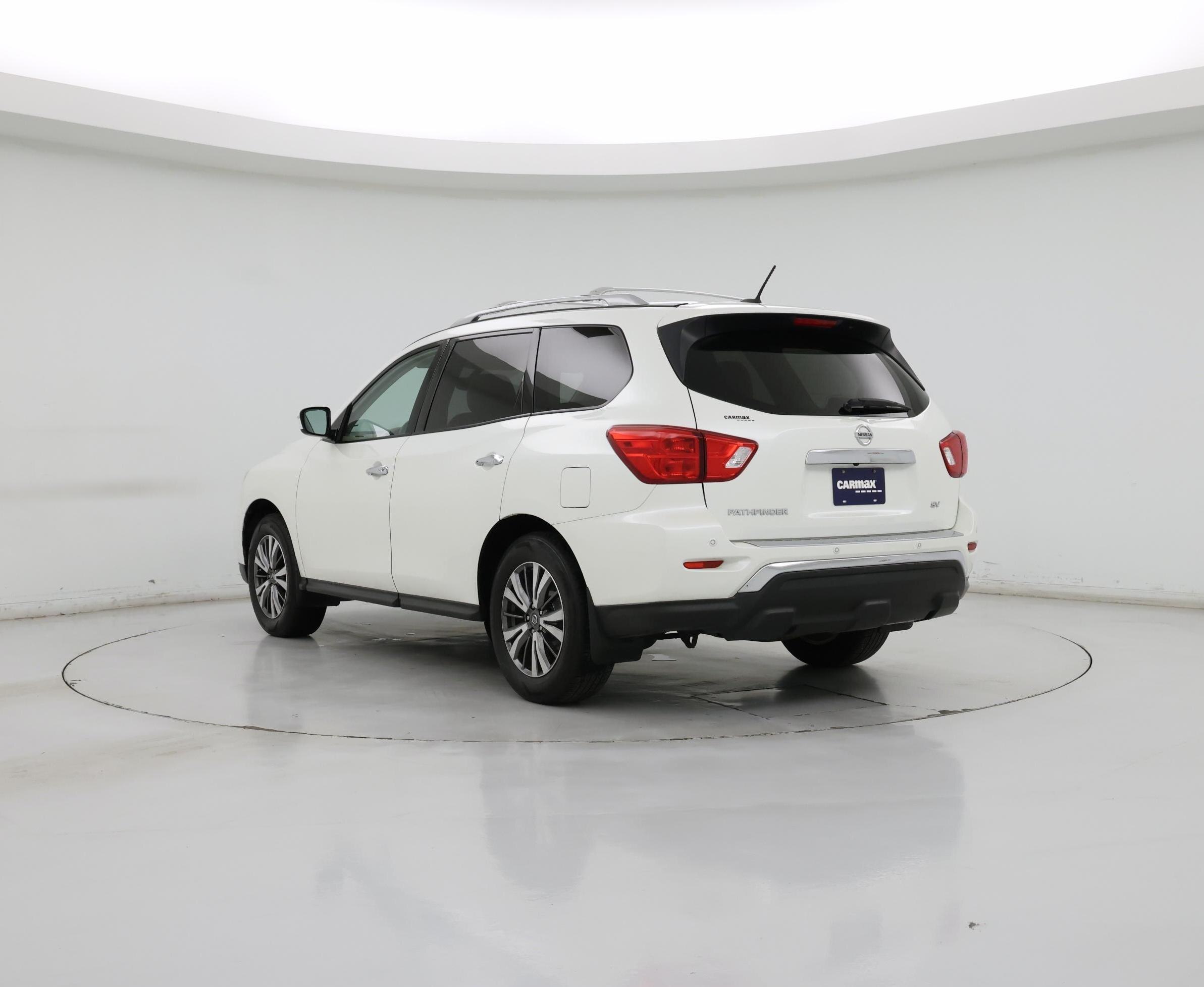 Thumbnail: 2018 Nissan Pathfinder - 2