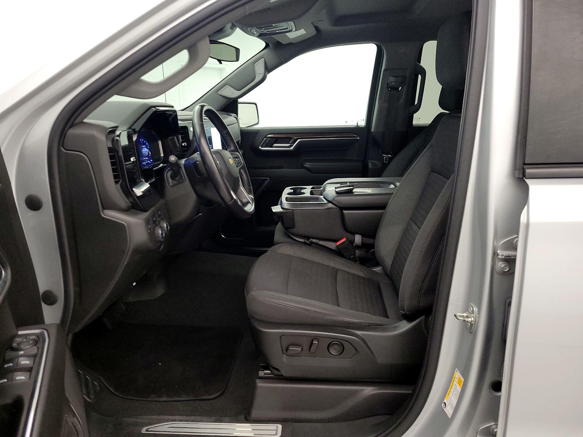 Thumbnail: 2022 Chevrolet Silverado 1500 - 11