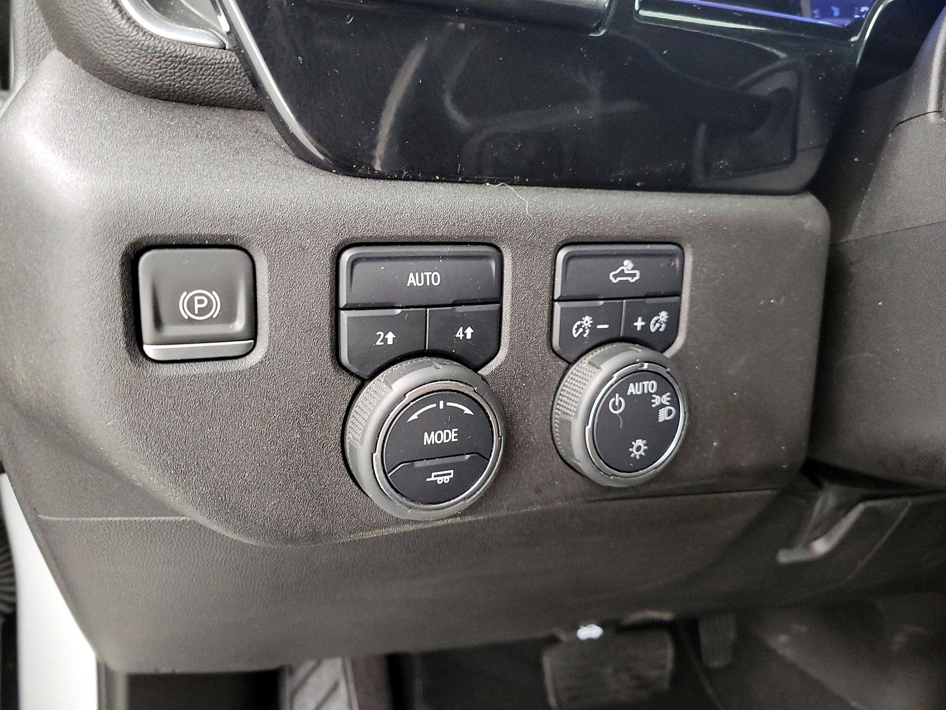 Thumbnail: 2022 Chevrolet Silverado 1500 - 13