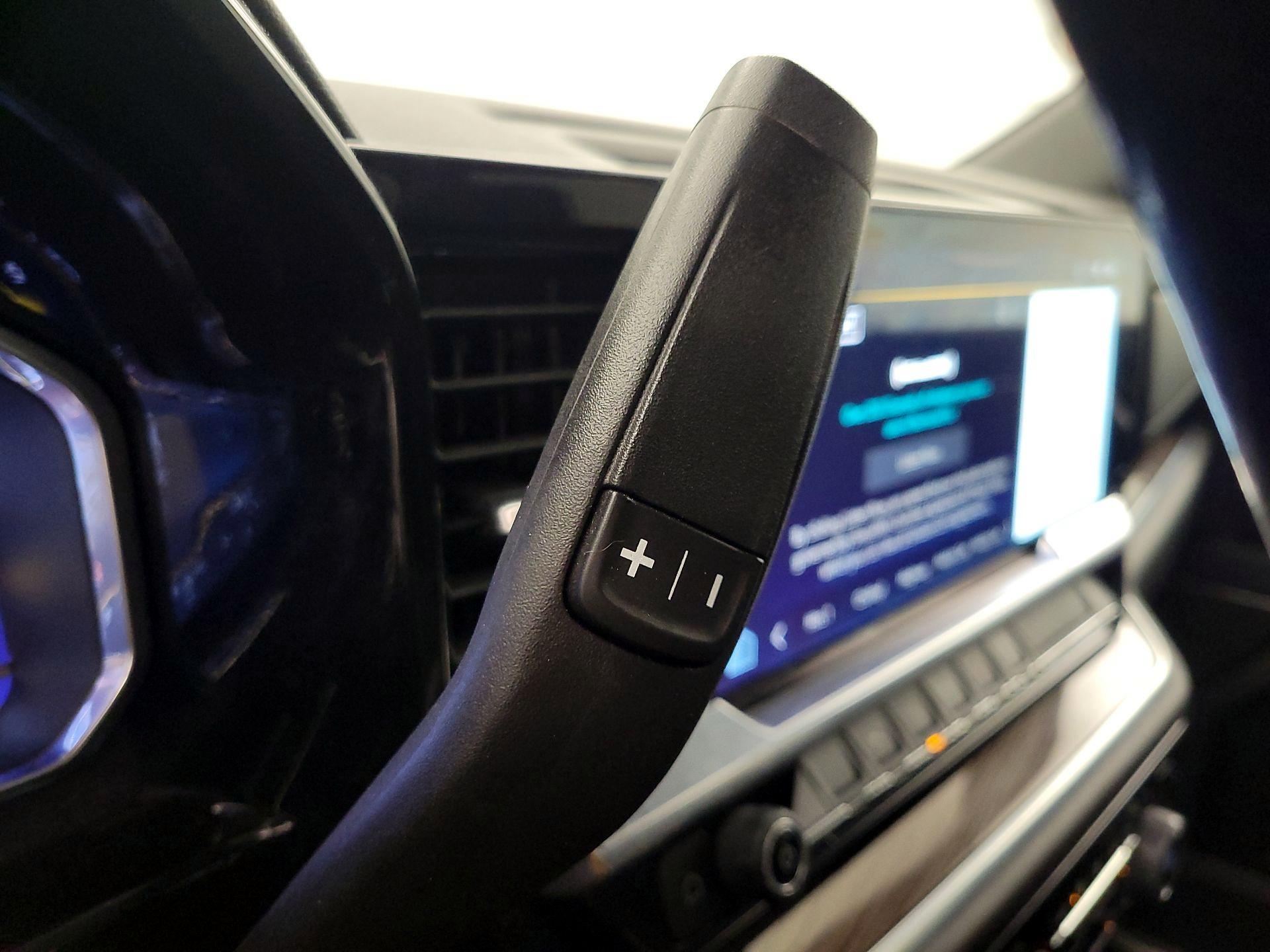 Thumbnail: 2022 Chevrolet Silverado 1500 - 17