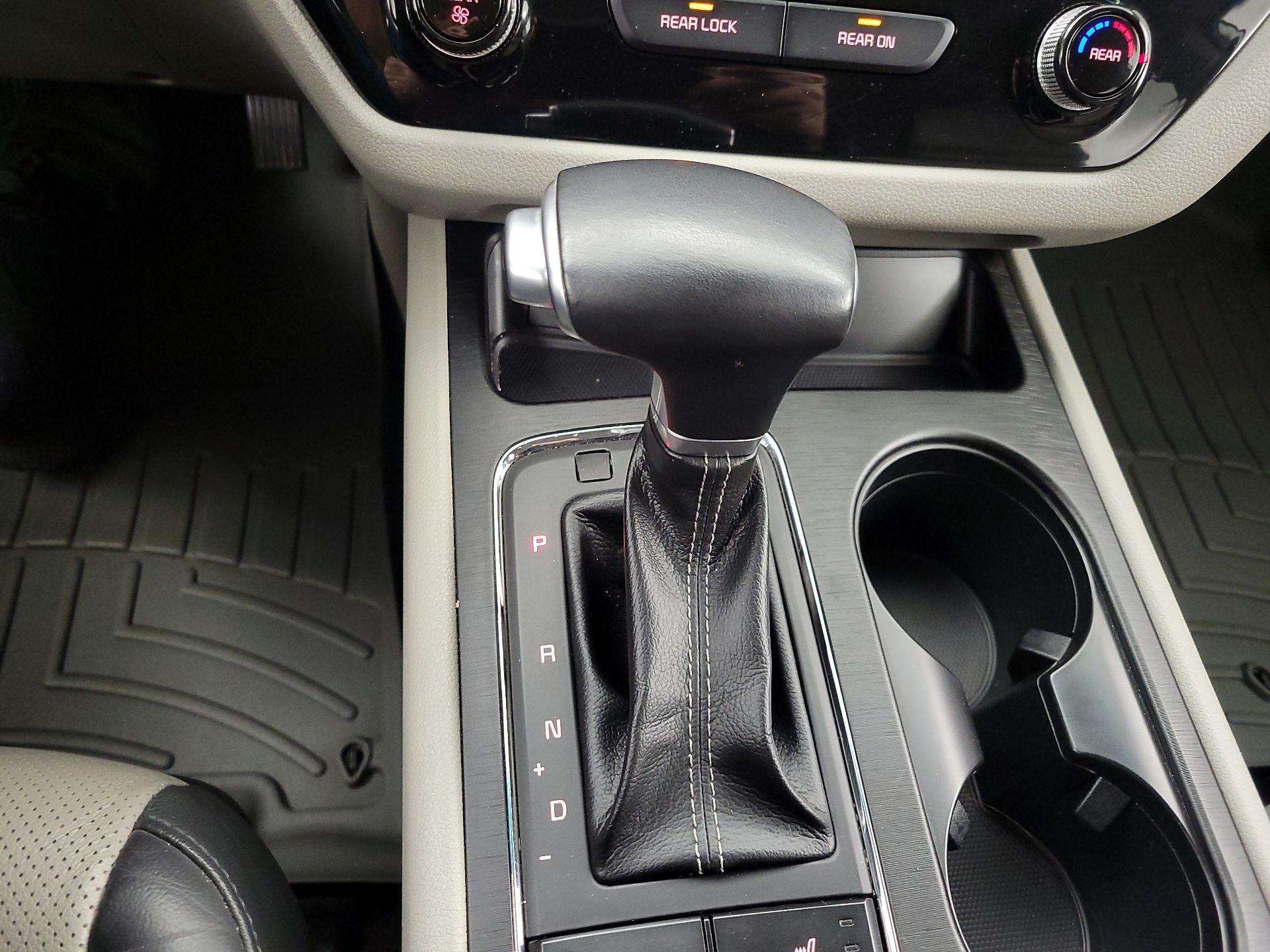 Thumbnail: 2018 Kia Sedona - 17