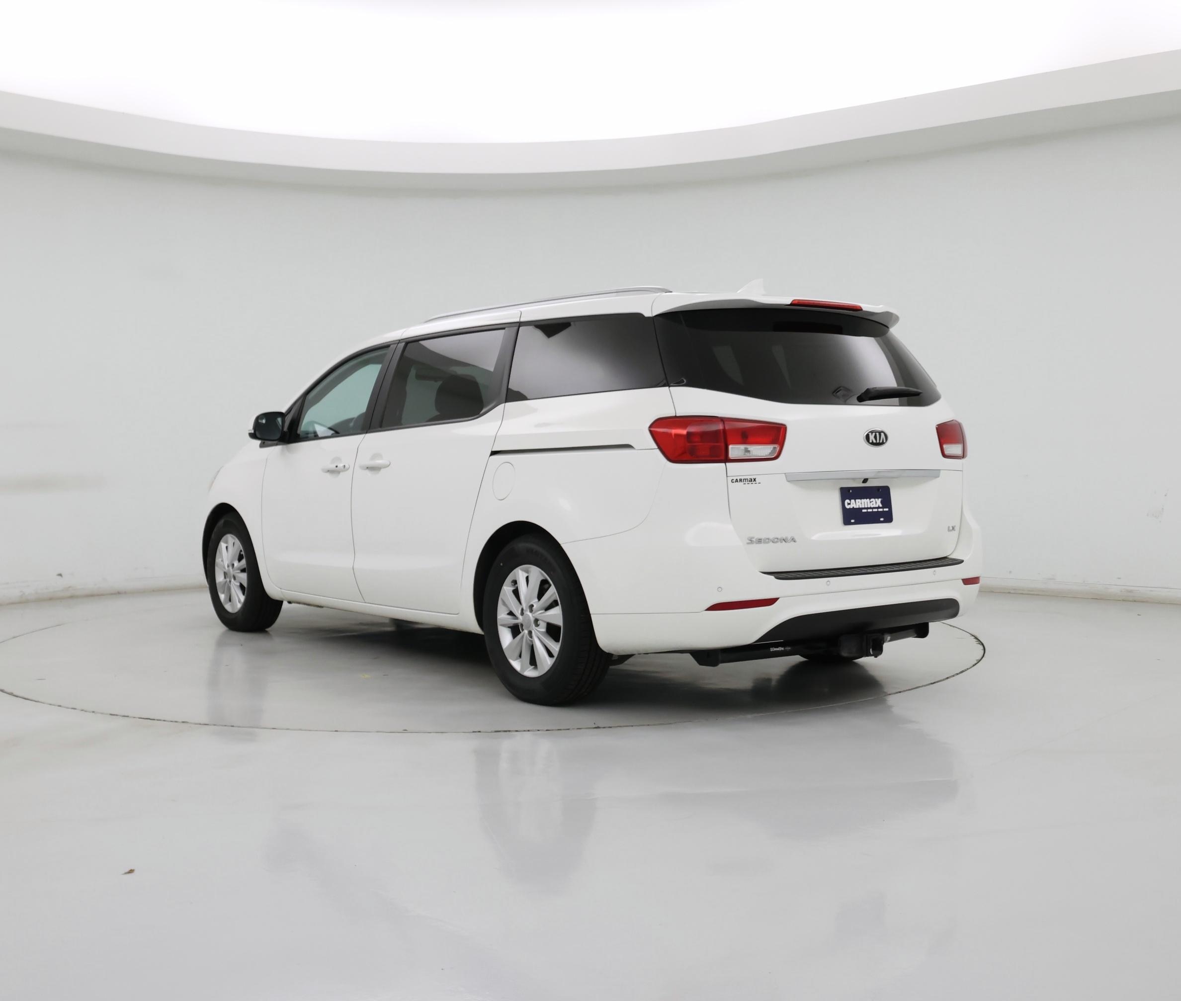 Thumbnail: 2018 Kia Sedona - 2