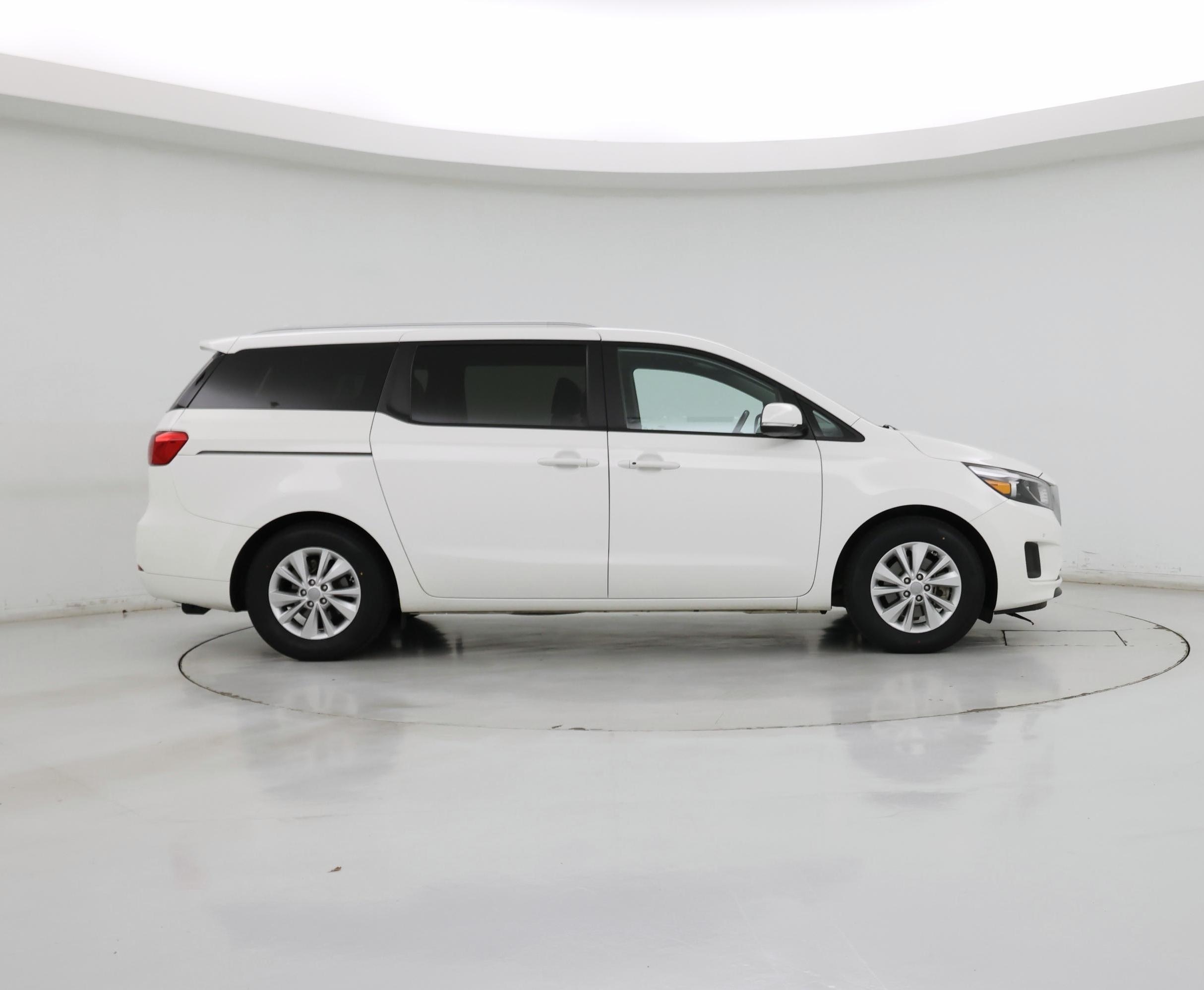 Thumbnail: 2018 Kia Sedona - 7