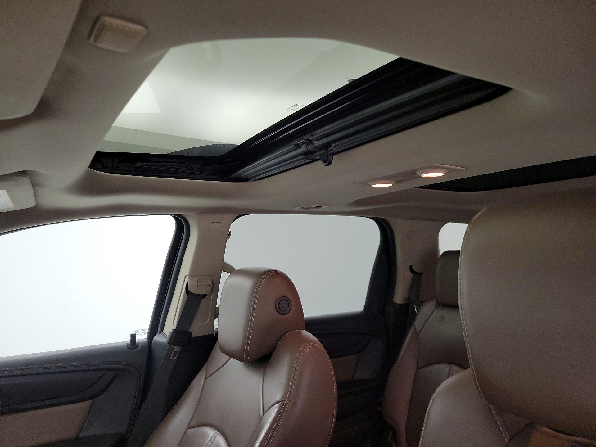 Thumbnail: 2016 GMC Acadia - 18