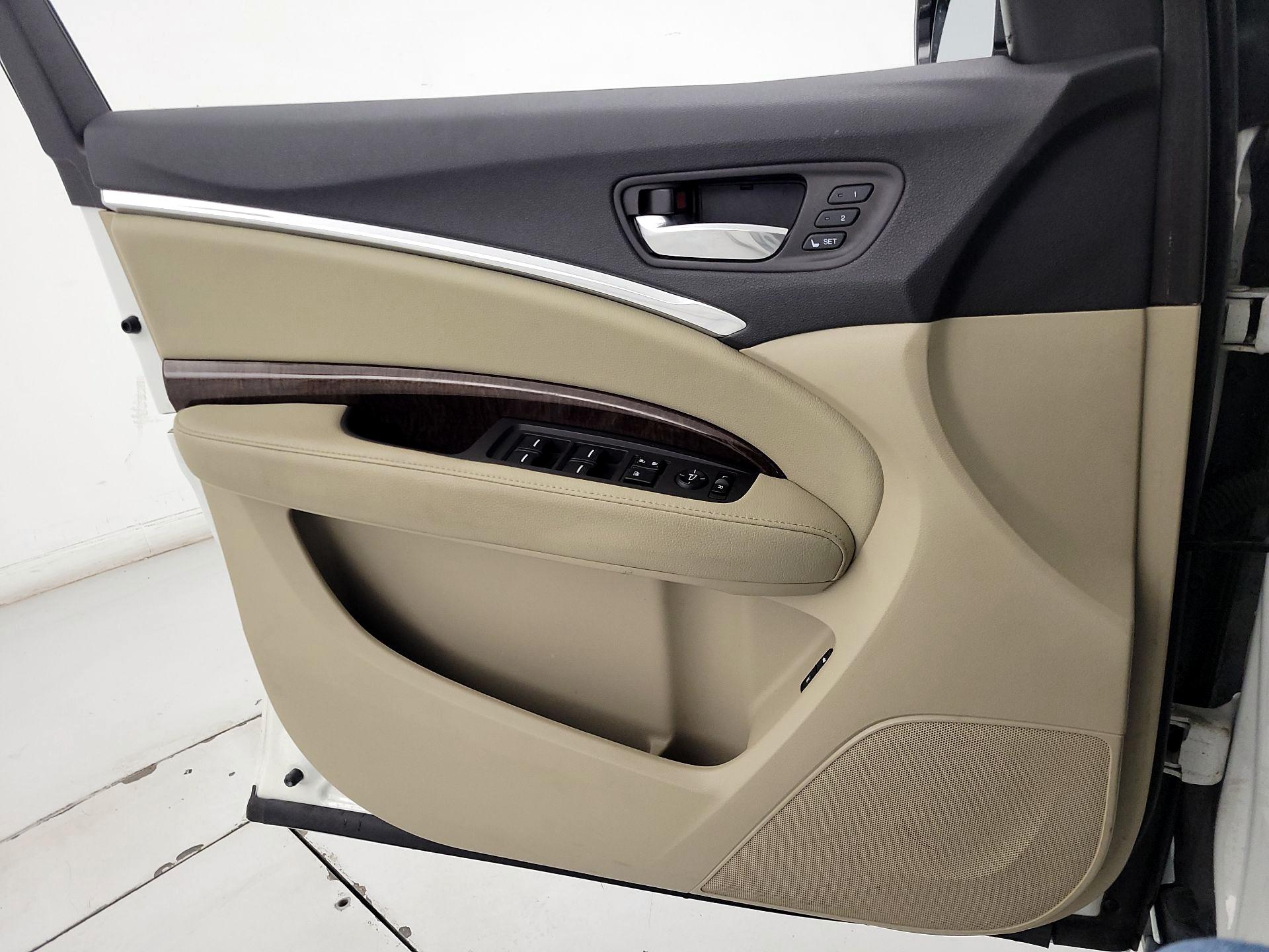 Thumbnail: 2018 Acura MDX - 12