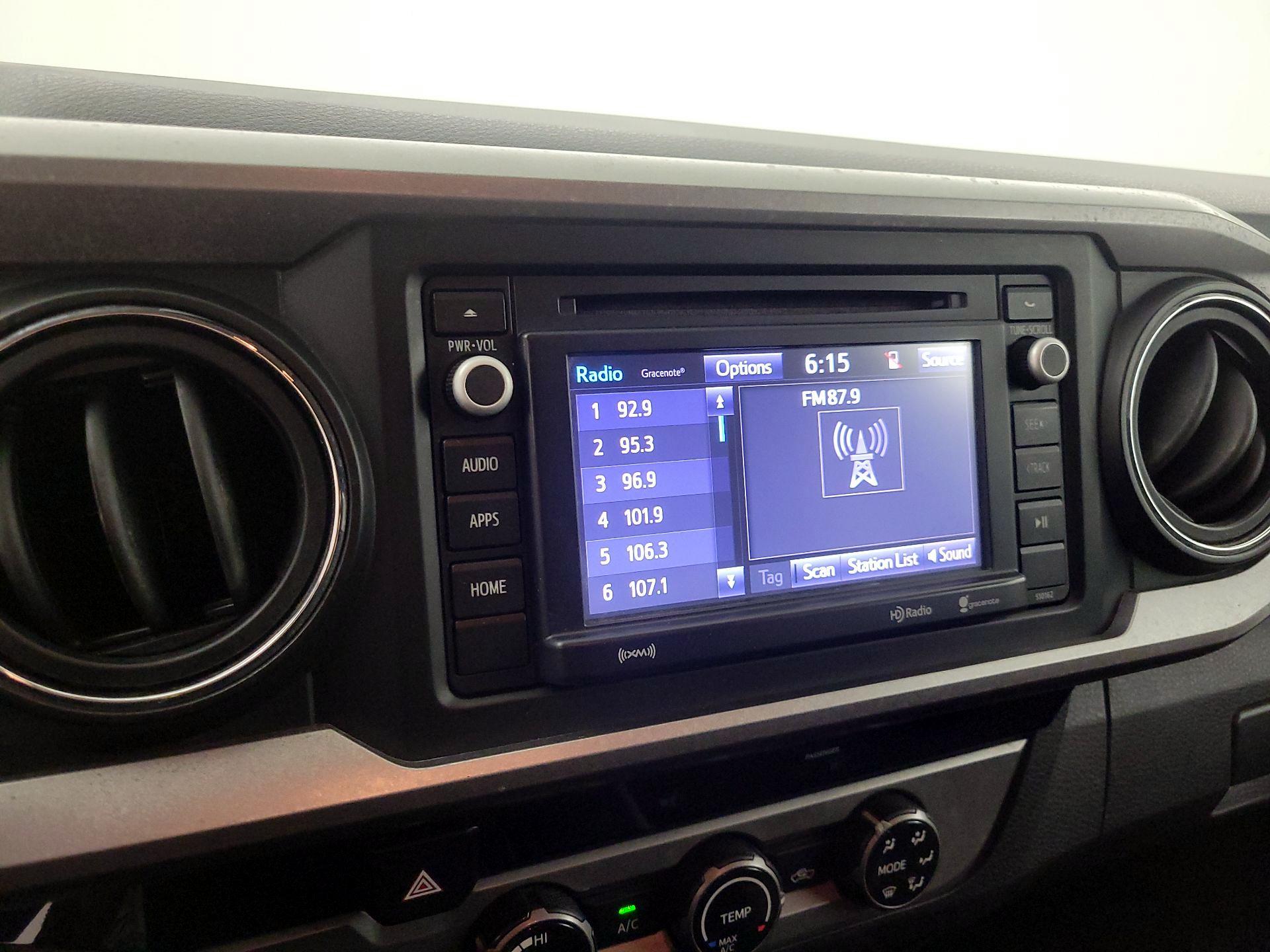 Thumbnail: 2017 Toyota Tacoma - 15