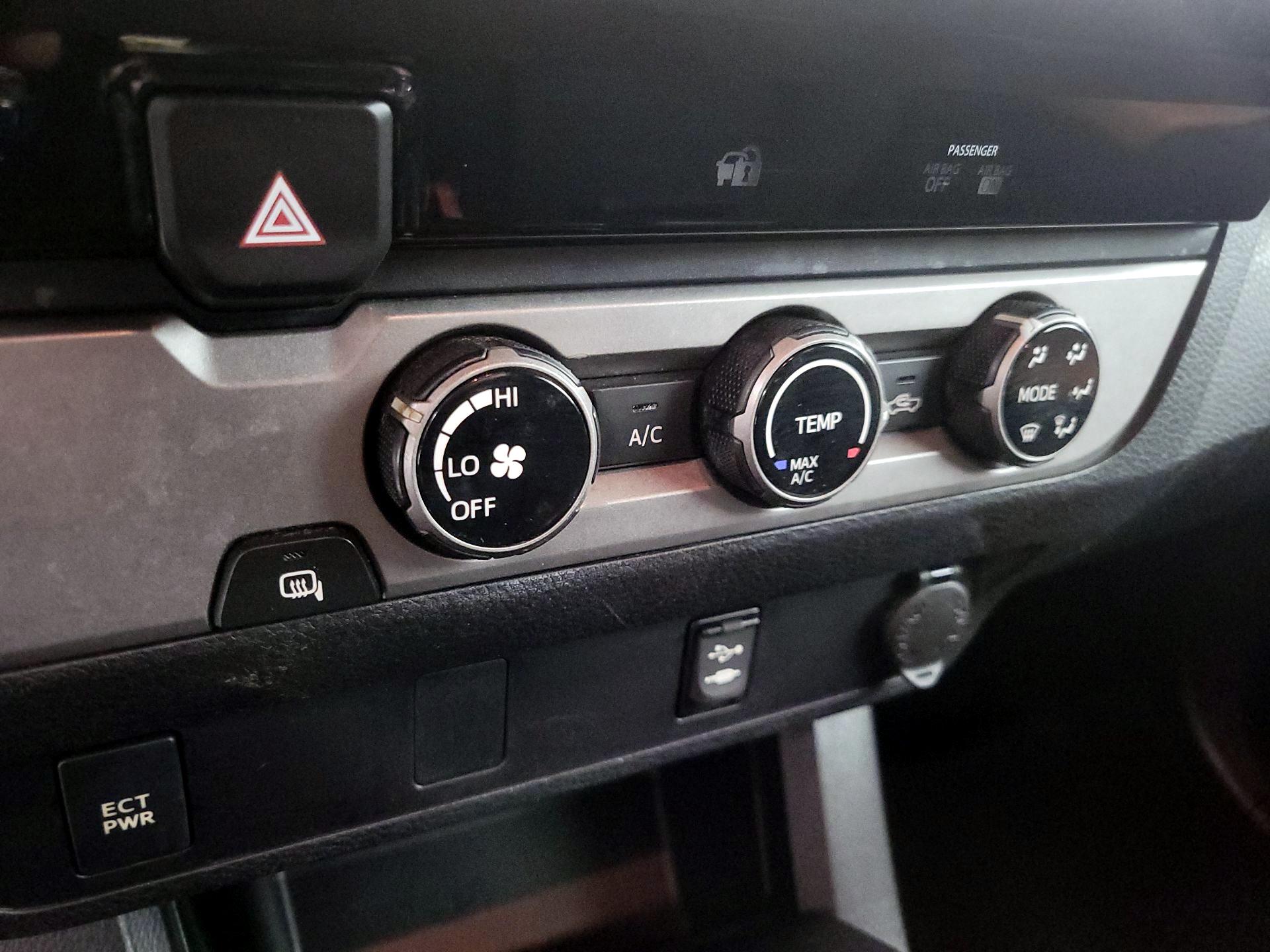 Thumbnail: 2017 Toyota Tacoma - 16