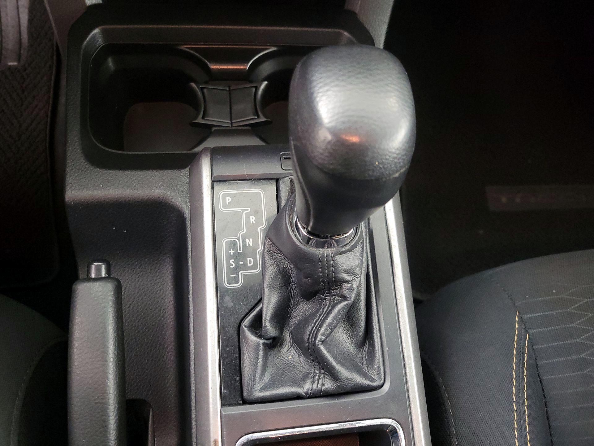 Thumbnail: 2017 Toyota Tacoma - 17