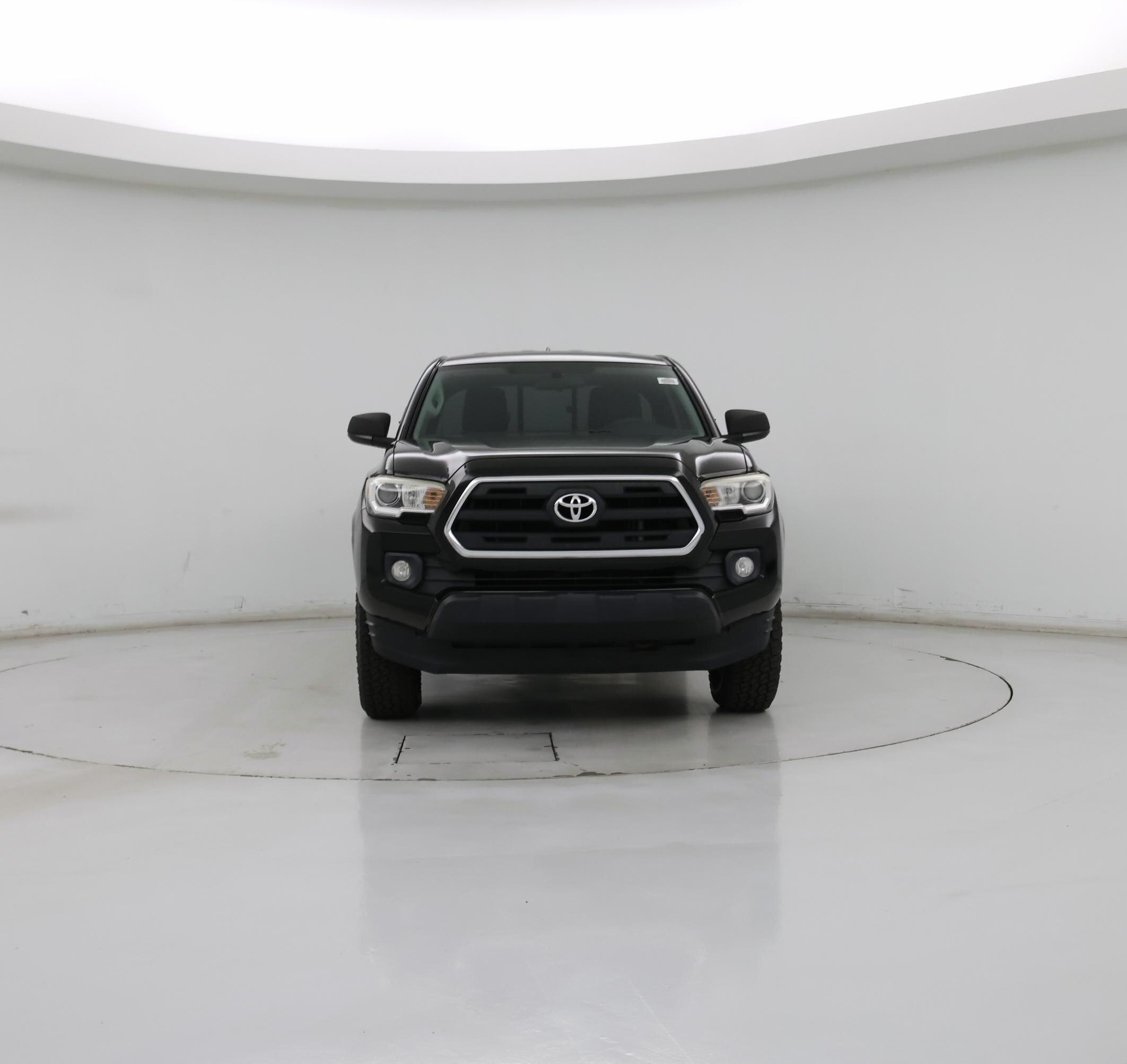 Thumbnail: 2017 Toyota Tacoma - 5