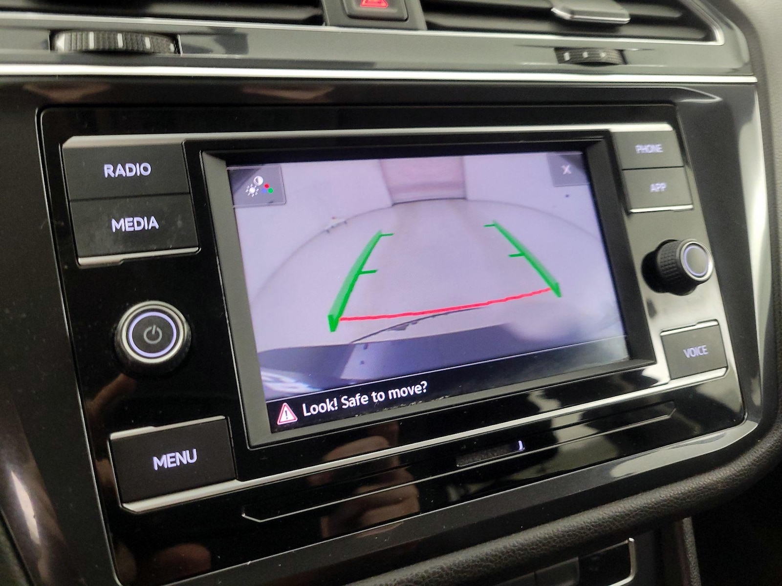 2021 Volkswagen Tiguan S - Photo 15