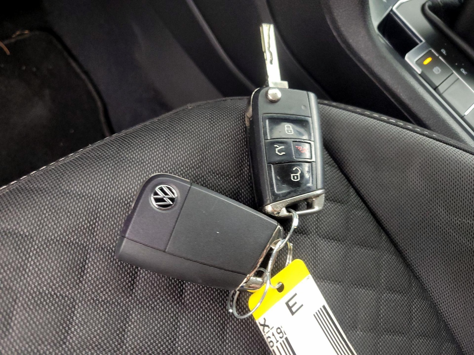 2021 Volkswagen Tiguan S - Photo 23