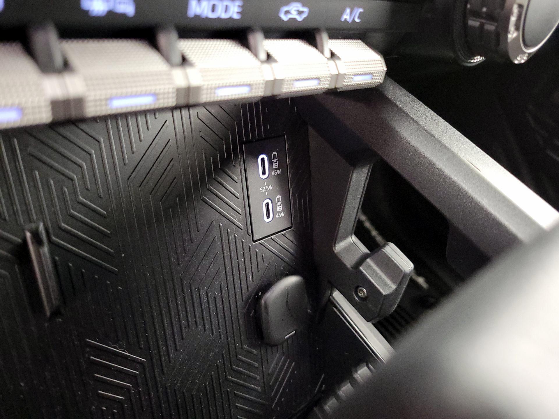 Thumbnail: 2025 Toyota Tacoma - 18