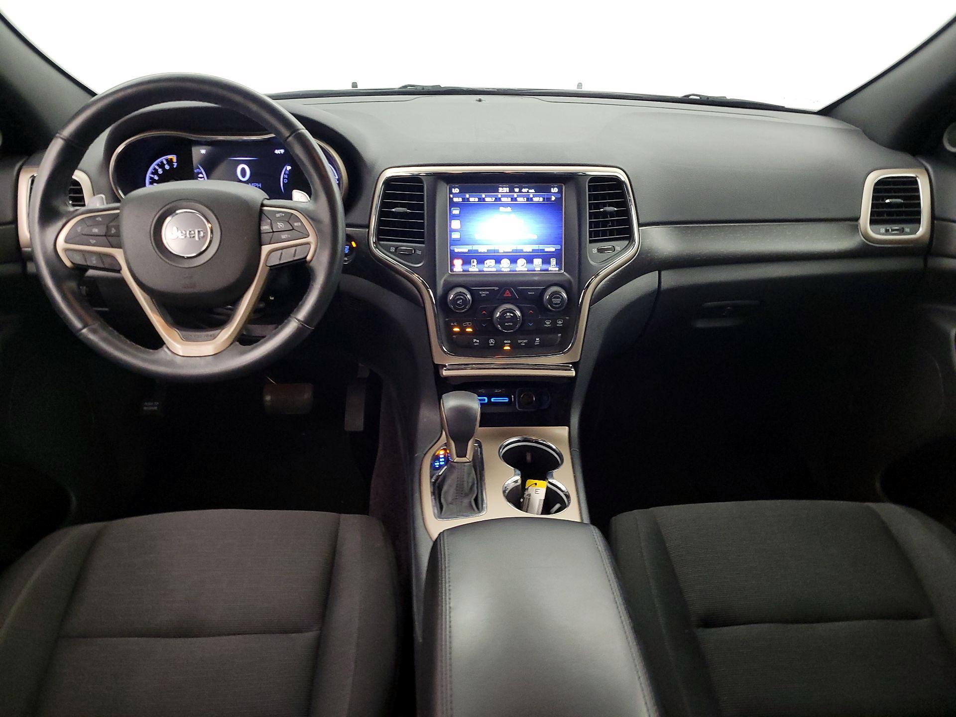 Thumbnail: 2017 Jeep Grand Cherokee - 9