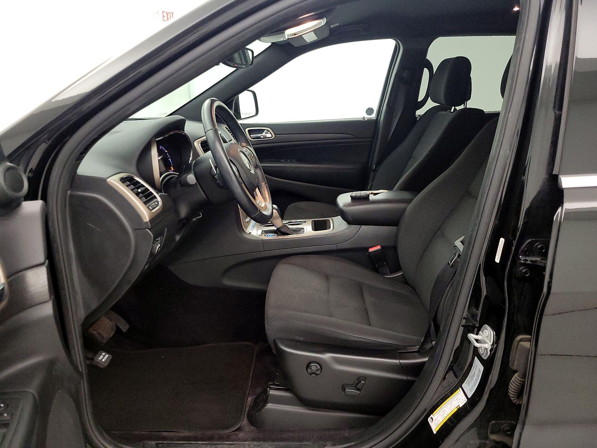 Thumbnail: 2017 Jeep Grand Cherokee - 11