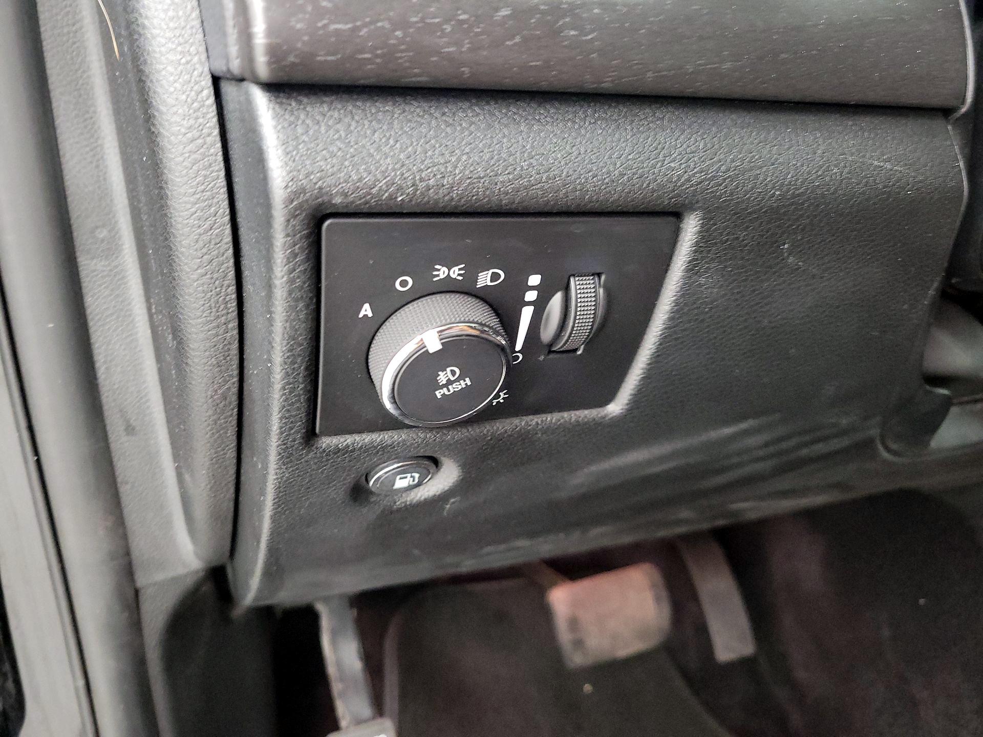 Thumbnail: 2017 Jeep Grand Cherokee - 13