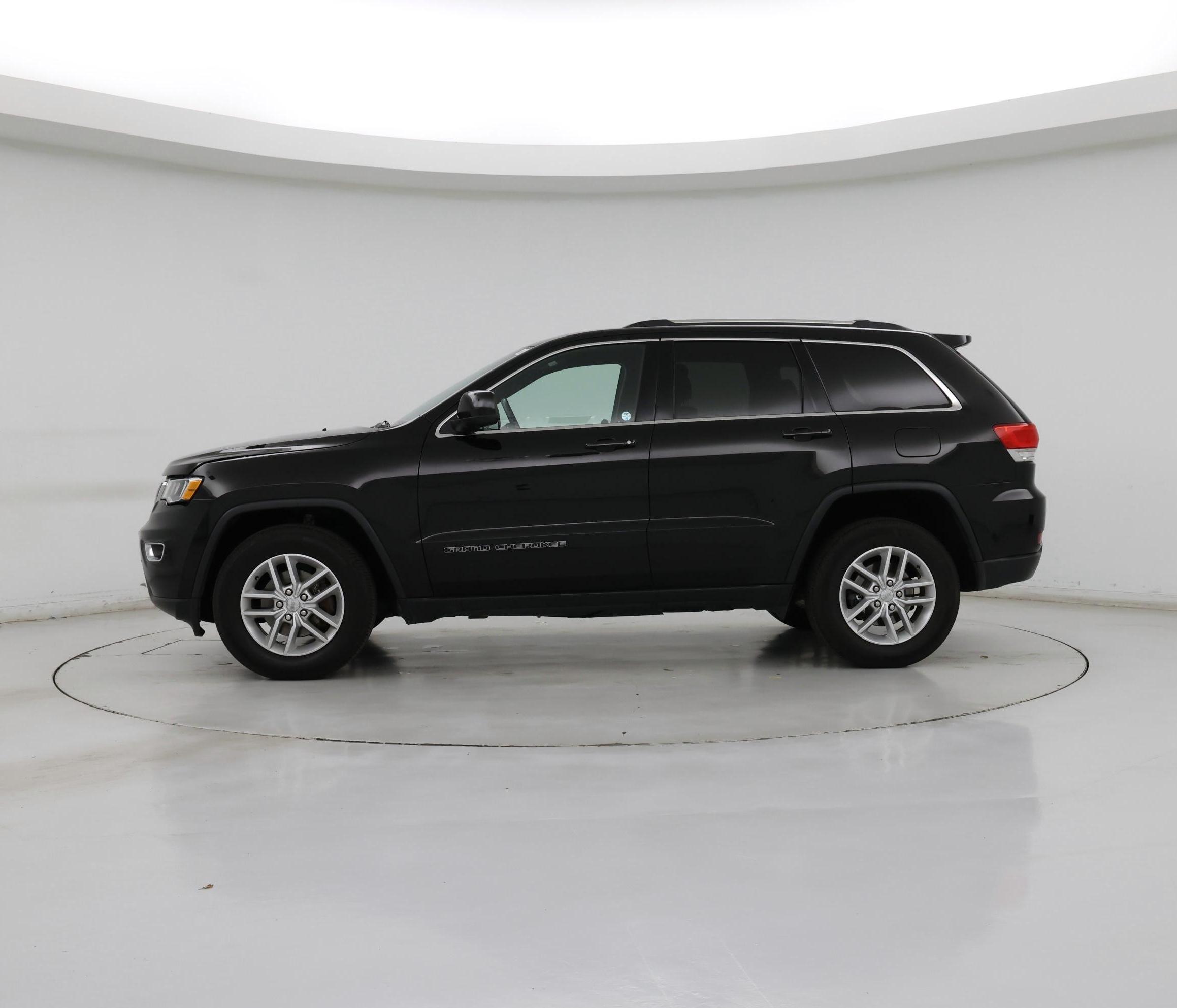 Thumbnail: 2017 Jeep Grand Cherokee - 3