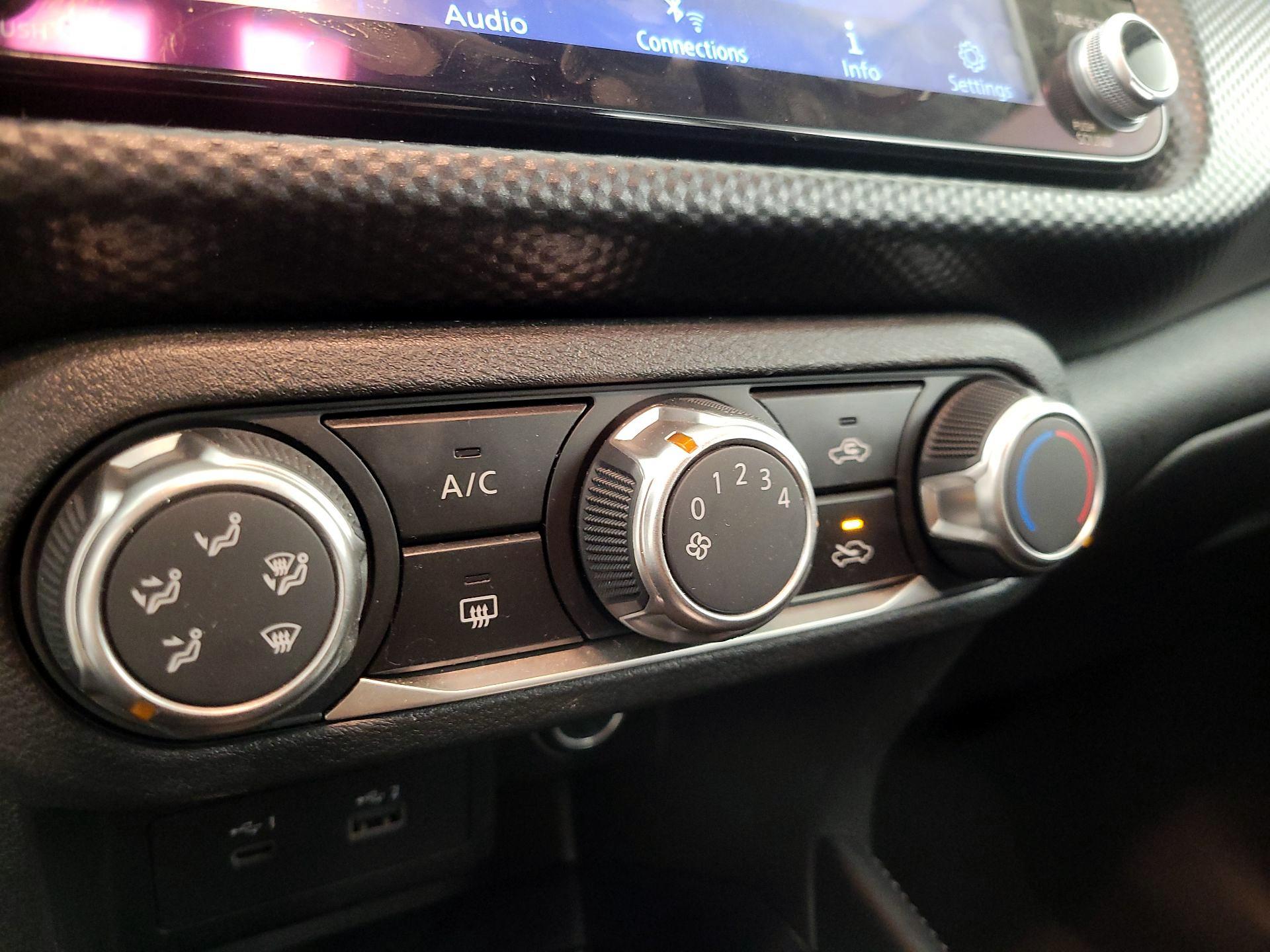 Thumbnail: 2024 Nissan Kicks - 15