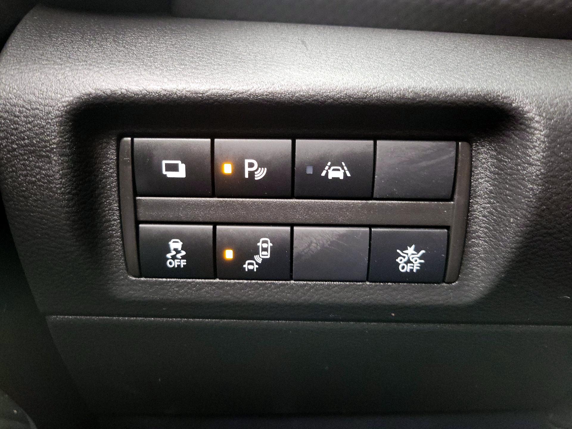 Thumbnail: 2022 Nissan Kicks - 13