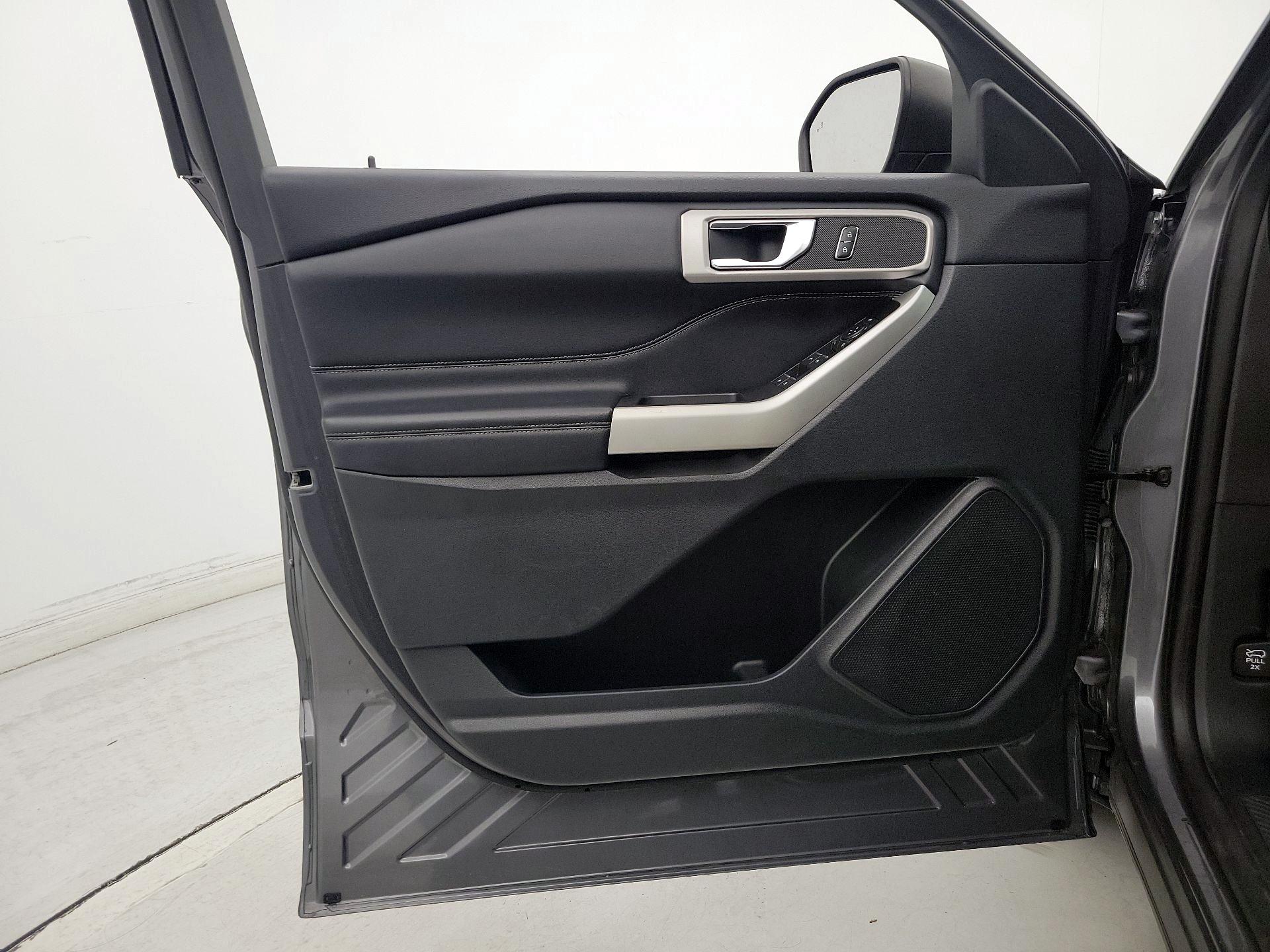 Thumbnail: 2021 Ford Explorer - 12