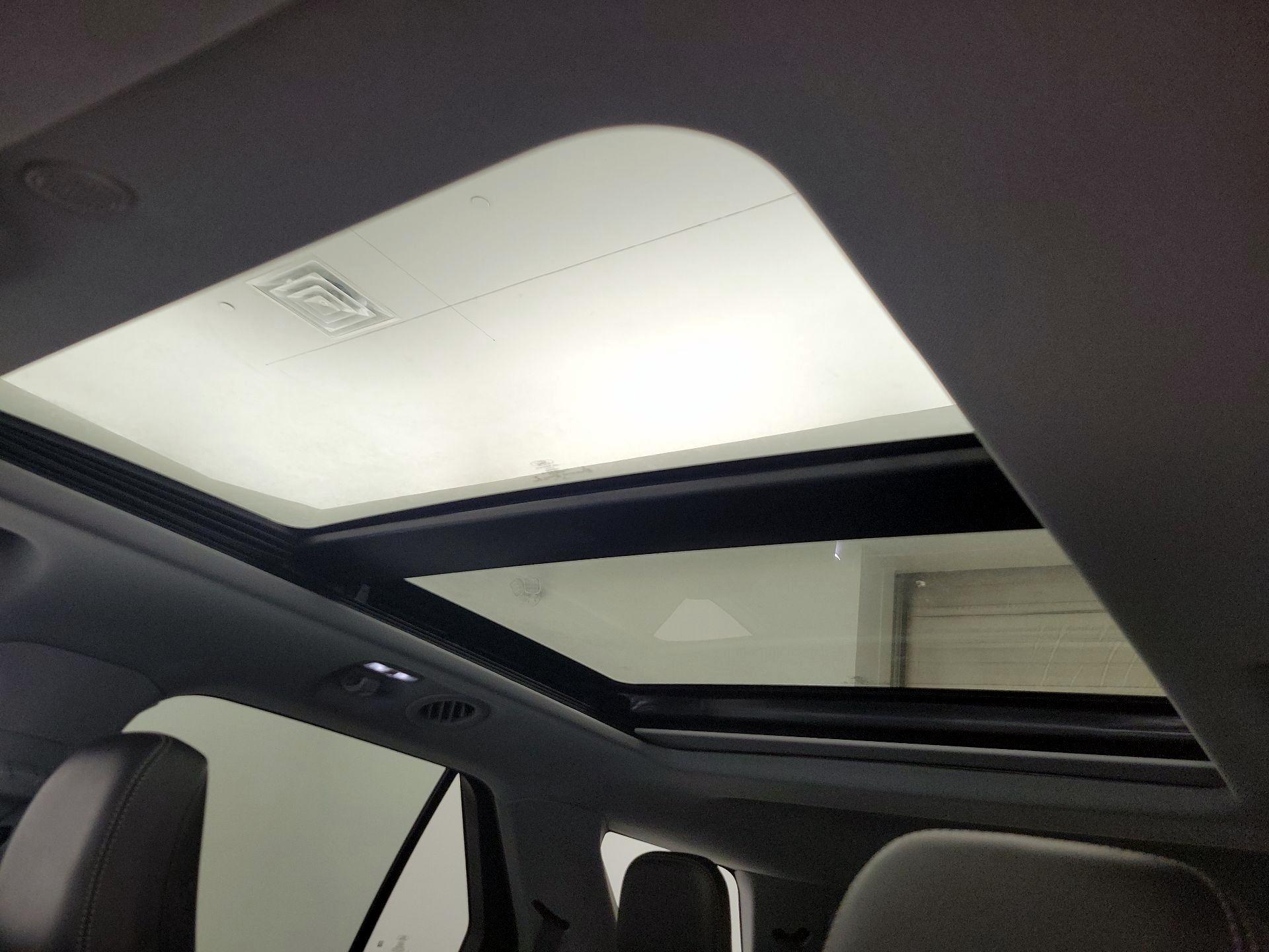 Thumbnail: 2021 Ford Explorer - 20