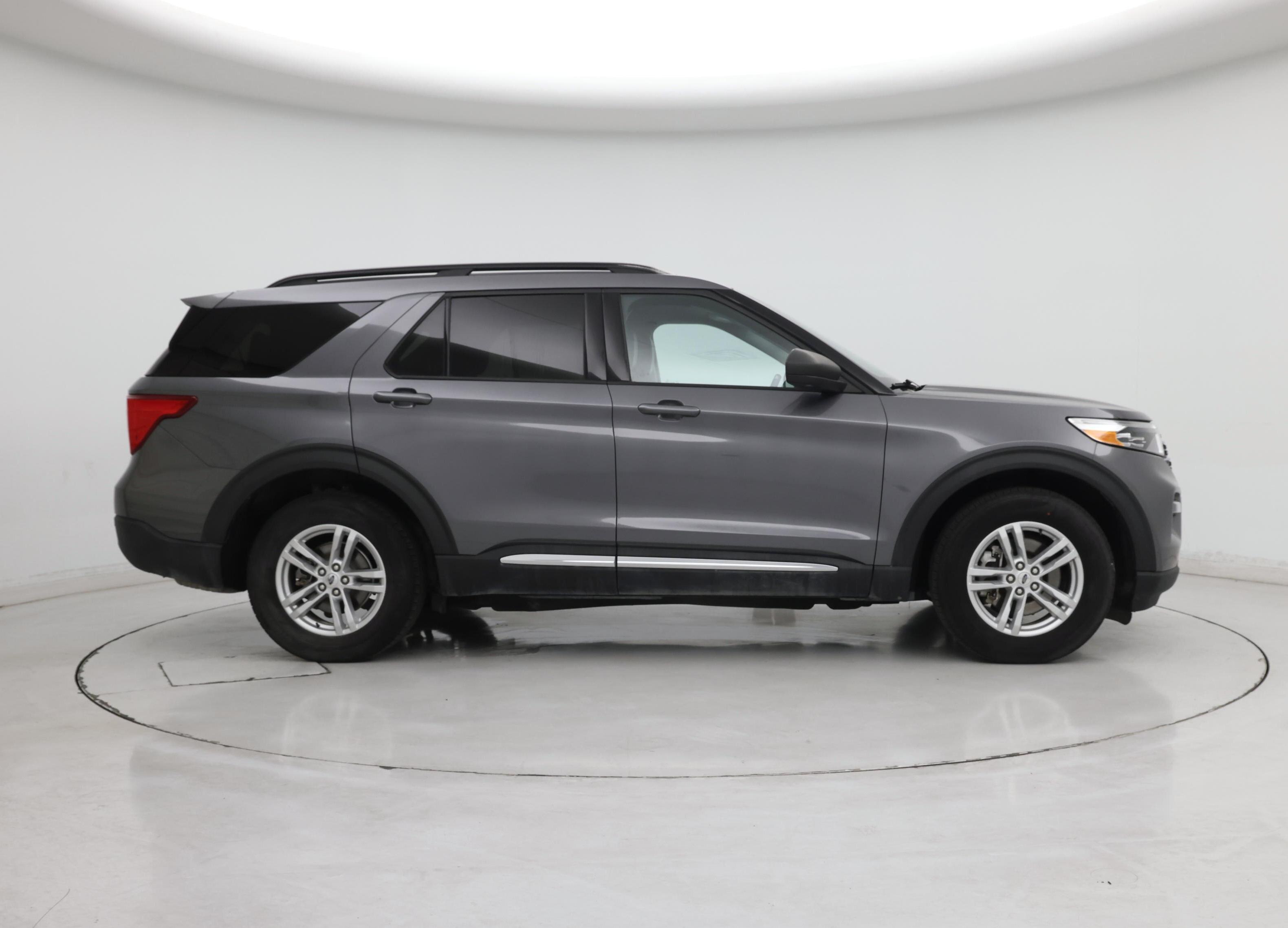 Thumbnail: 2021 Ford Explorer - 7