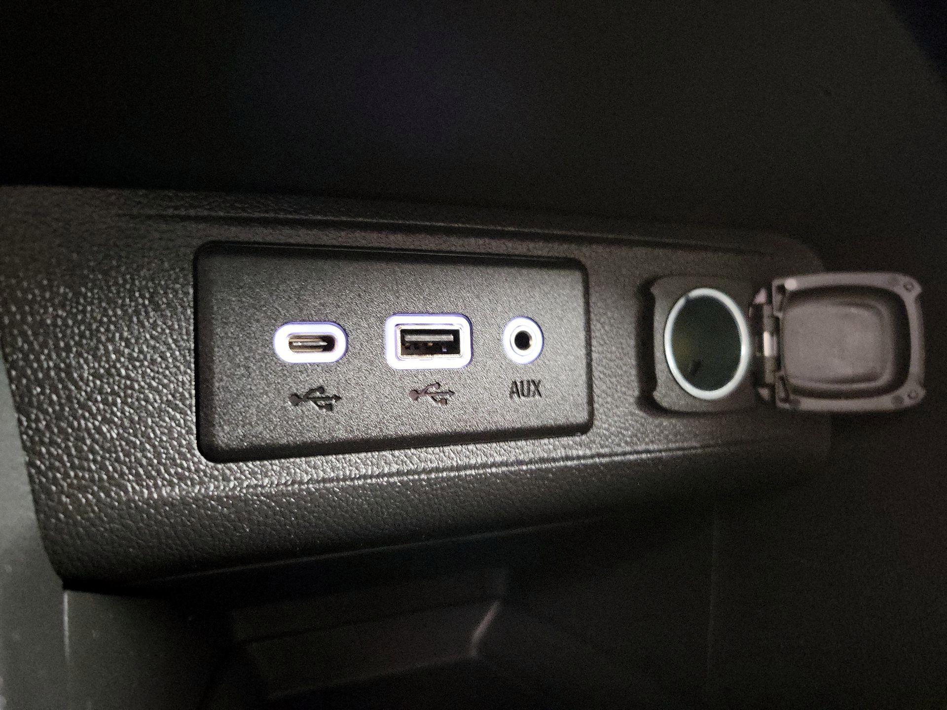 Thumbnail: 2022 Buick Encore GX - 18