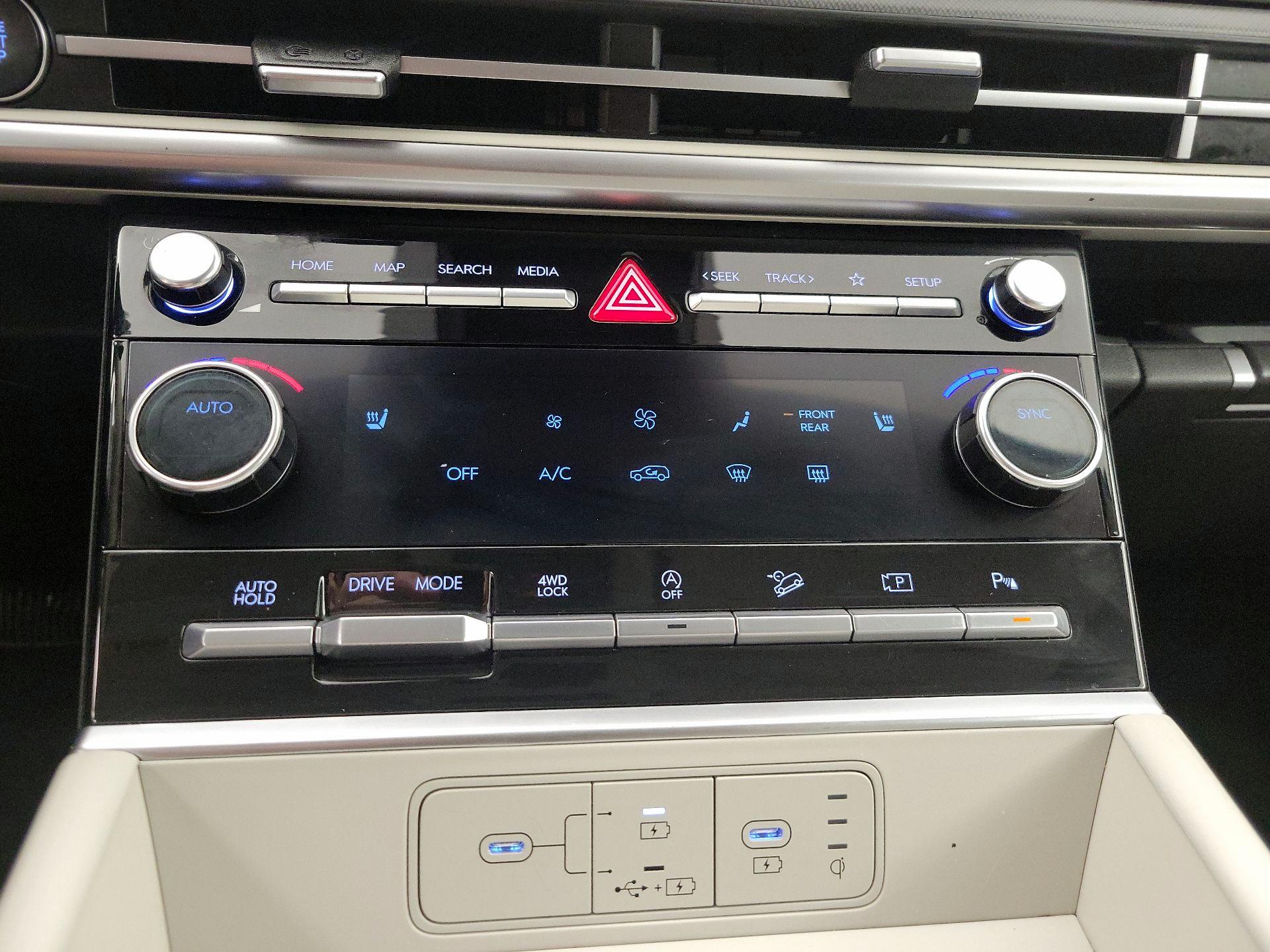 Thumbnail: 2024 Hyundai Santa Fe - 16