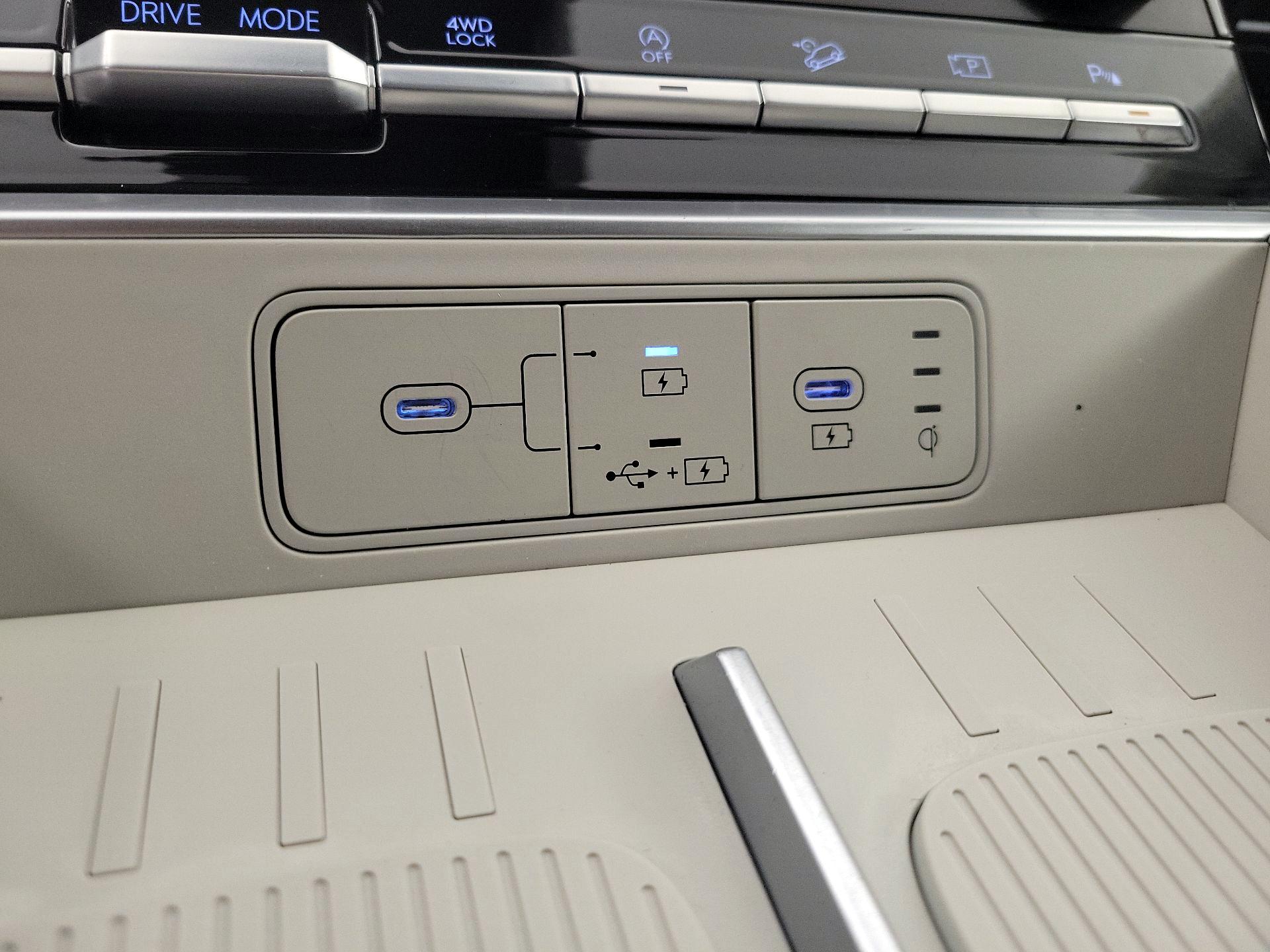 Thumbnail: 2024 Hyundai Santa Fe - 18