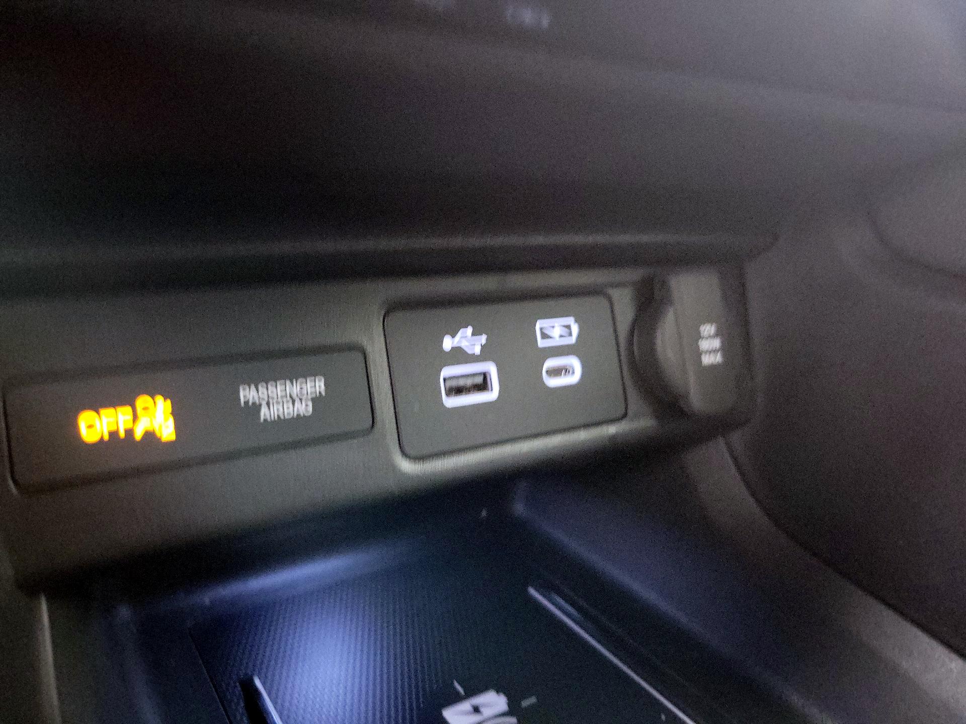 Thumbnail: 2023 Acura Integra - 18