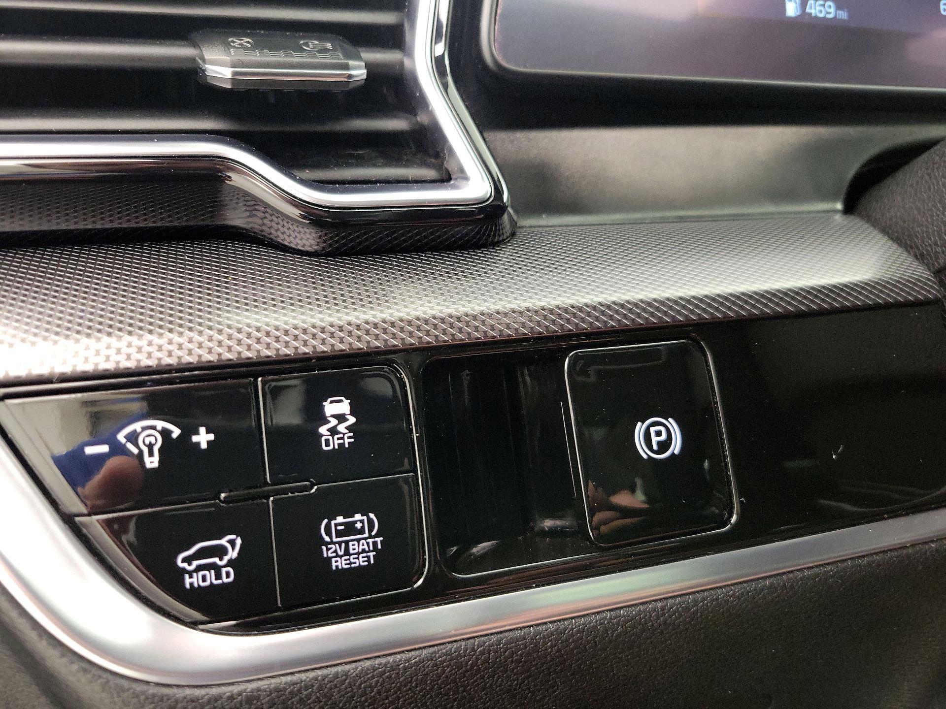 Thumbnail: 2023 Kia Sportage - 13