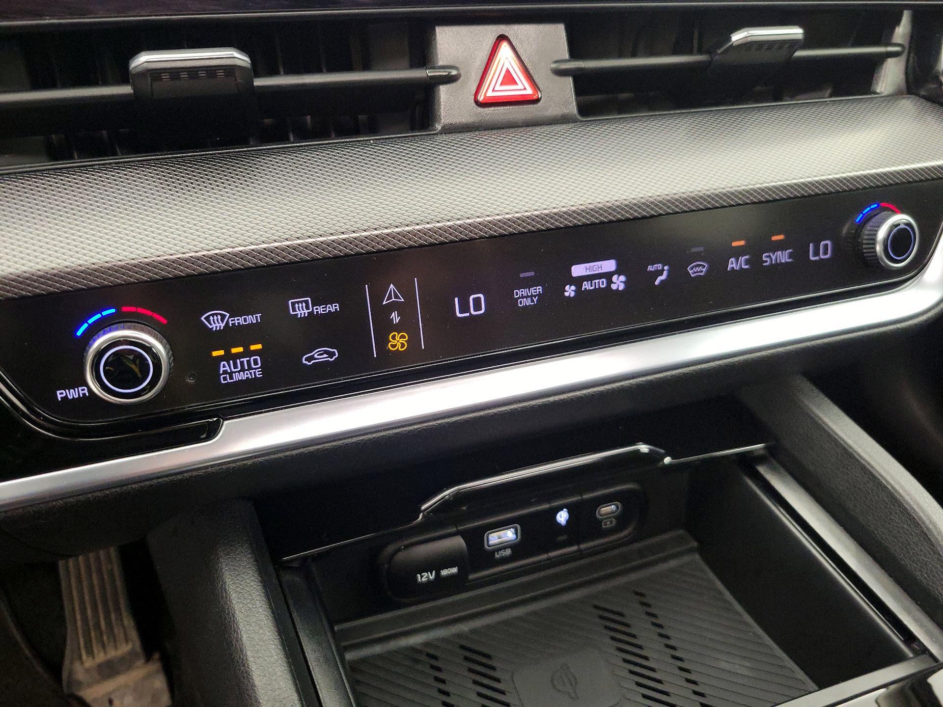 Thumbnail: 2023 Kia Sportage - 17