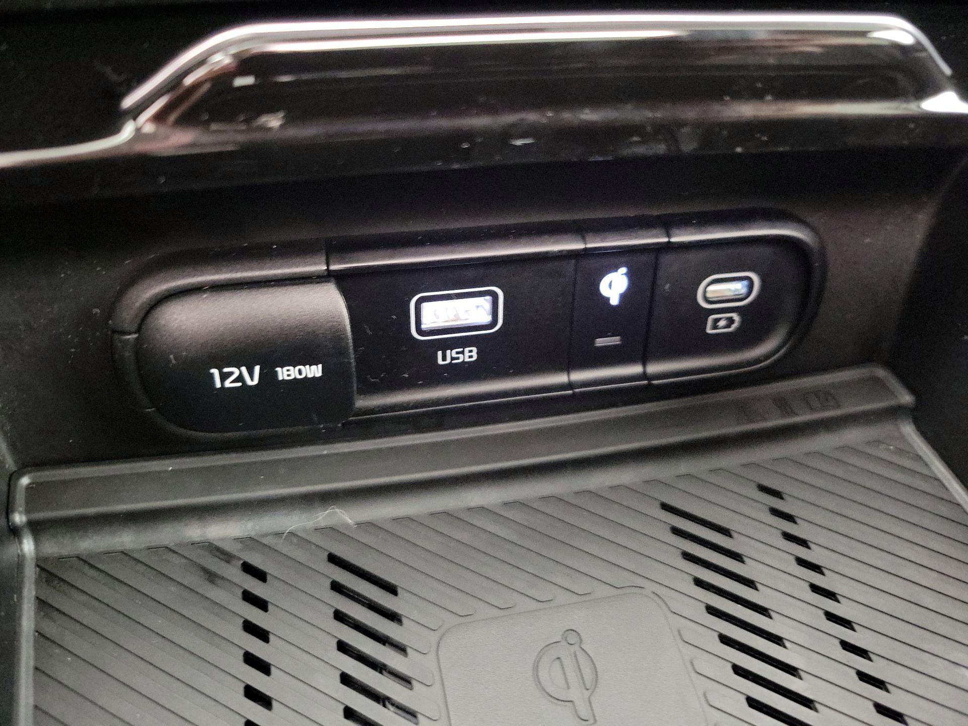 Thumbnail: 2023 Kia Sportage - 19